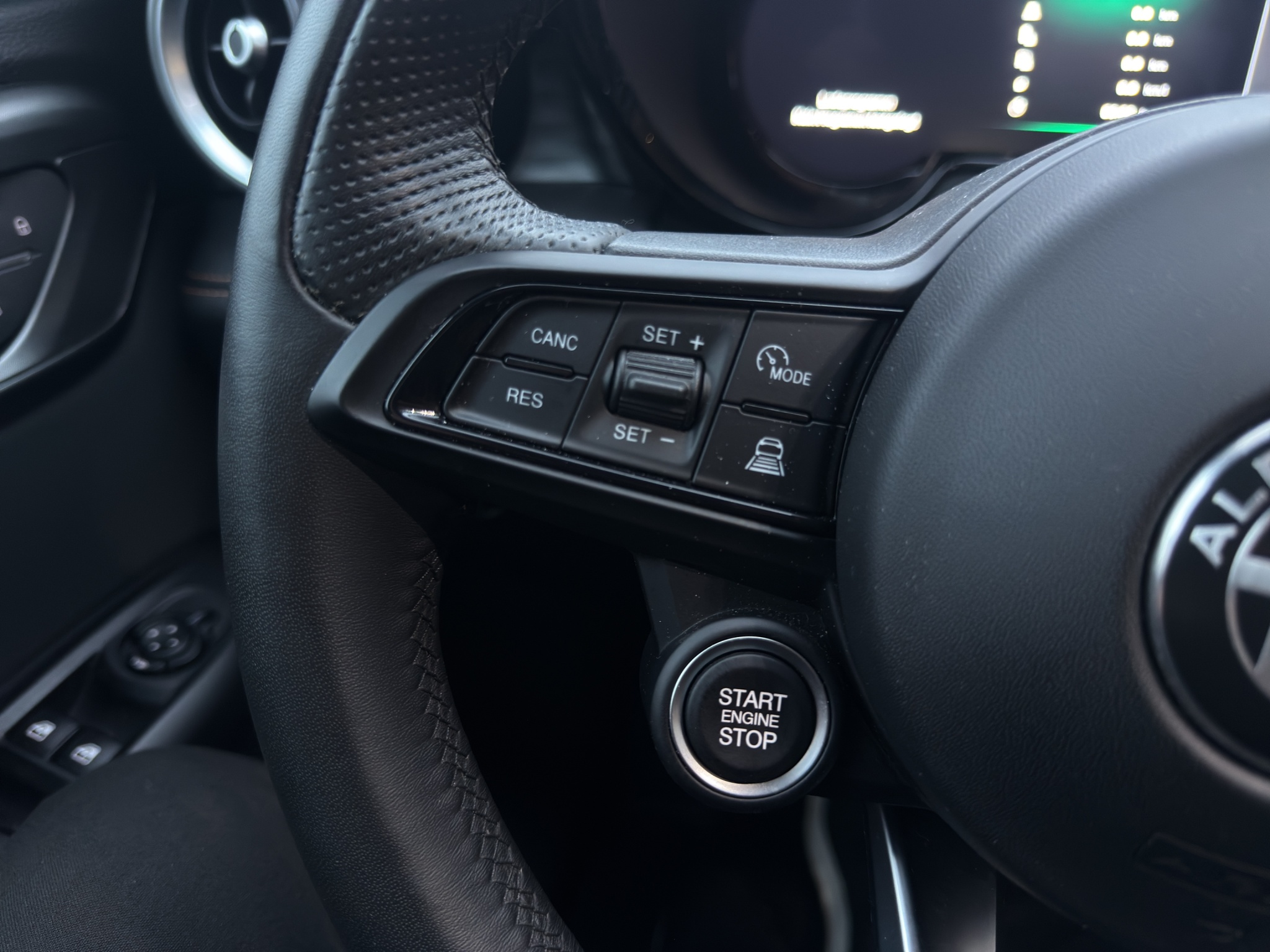 listing desktop thumbnail image 28