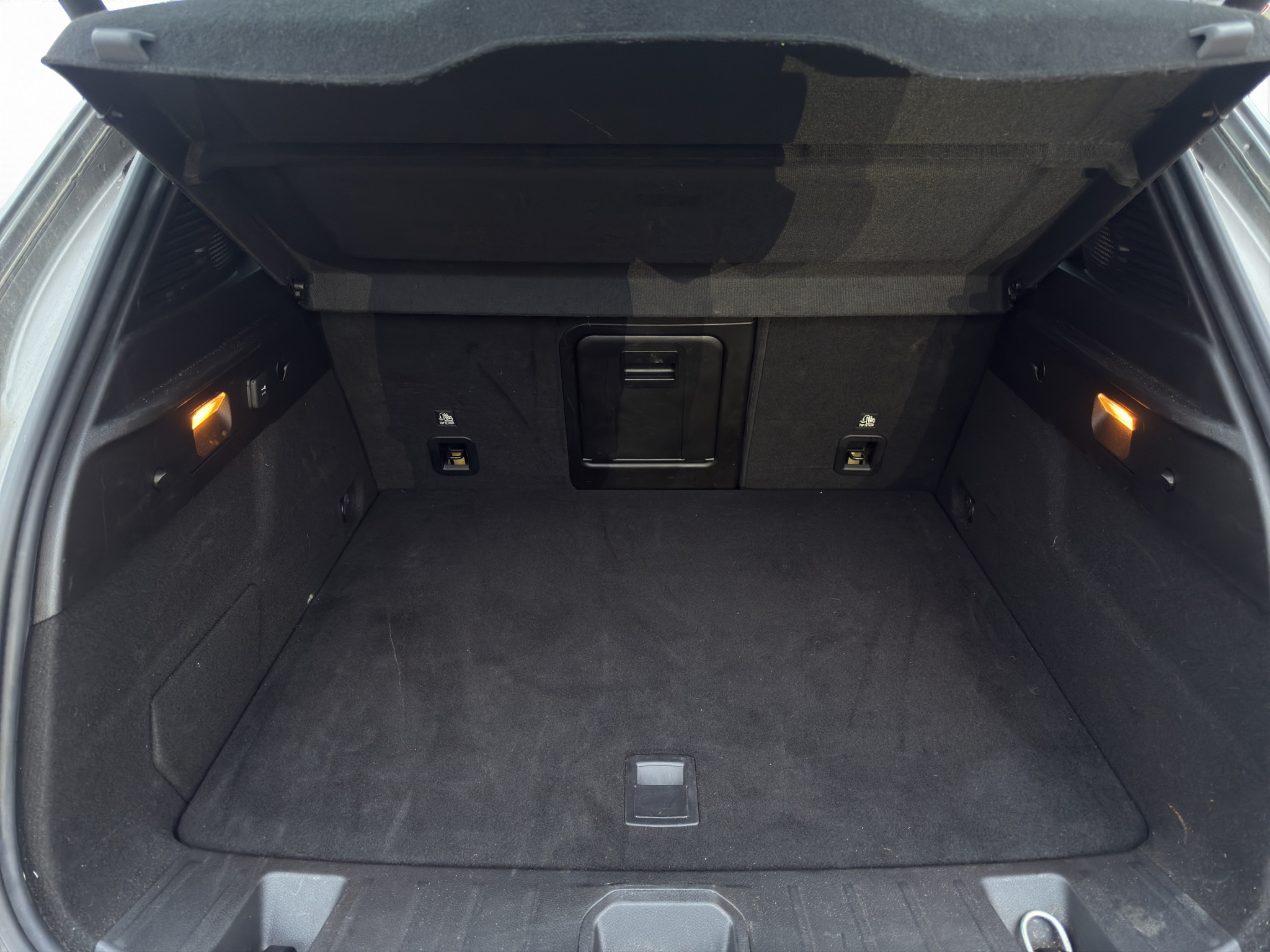 listing desktop thumbnail image 17