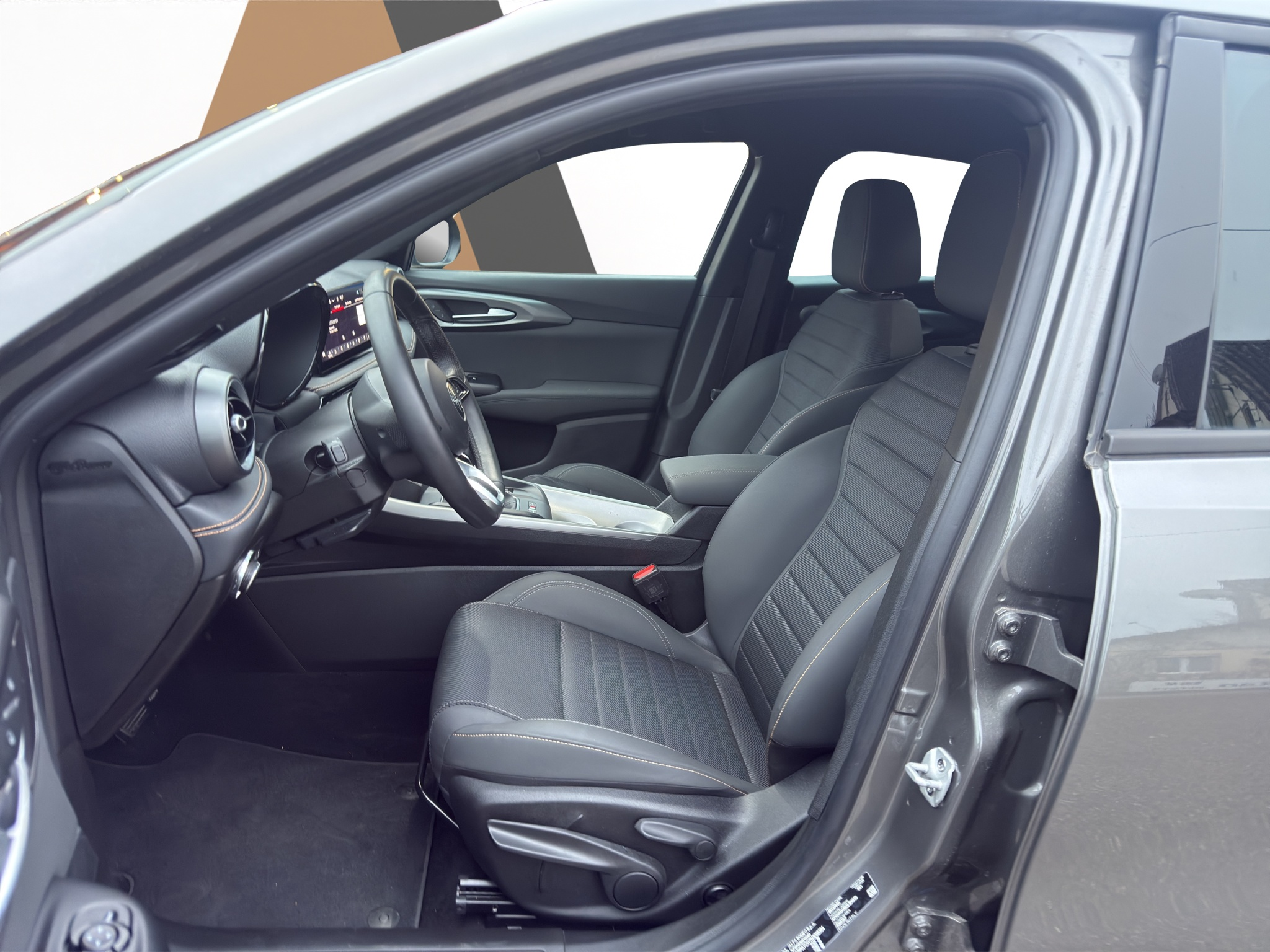 listing desktop thumbnail image 8