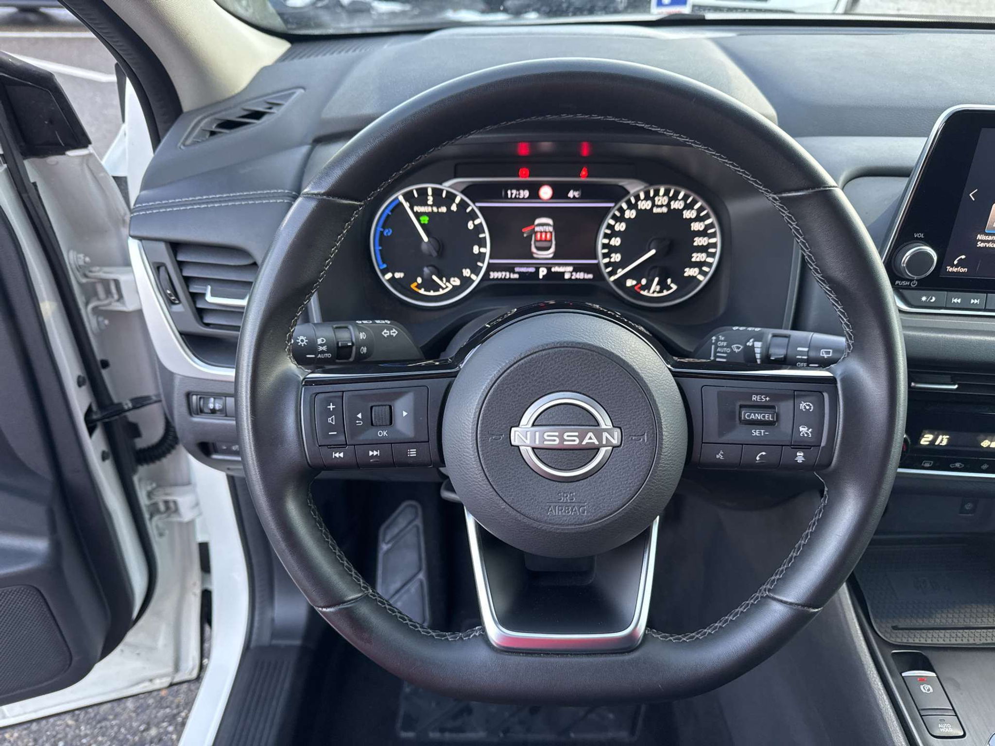 listing desktop thumbnail image 15