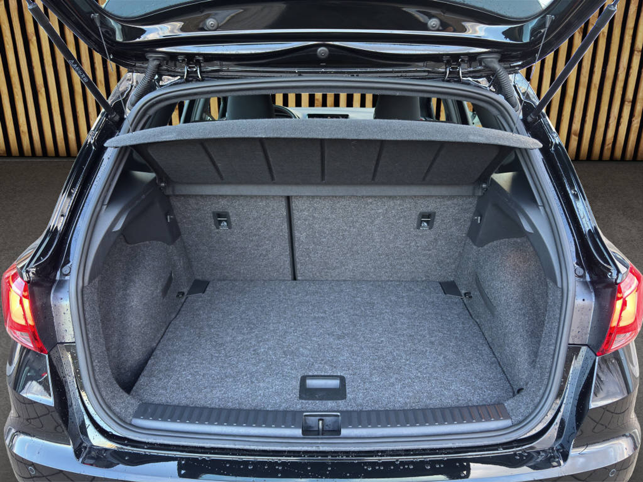 listing desktop thumbnail image 13