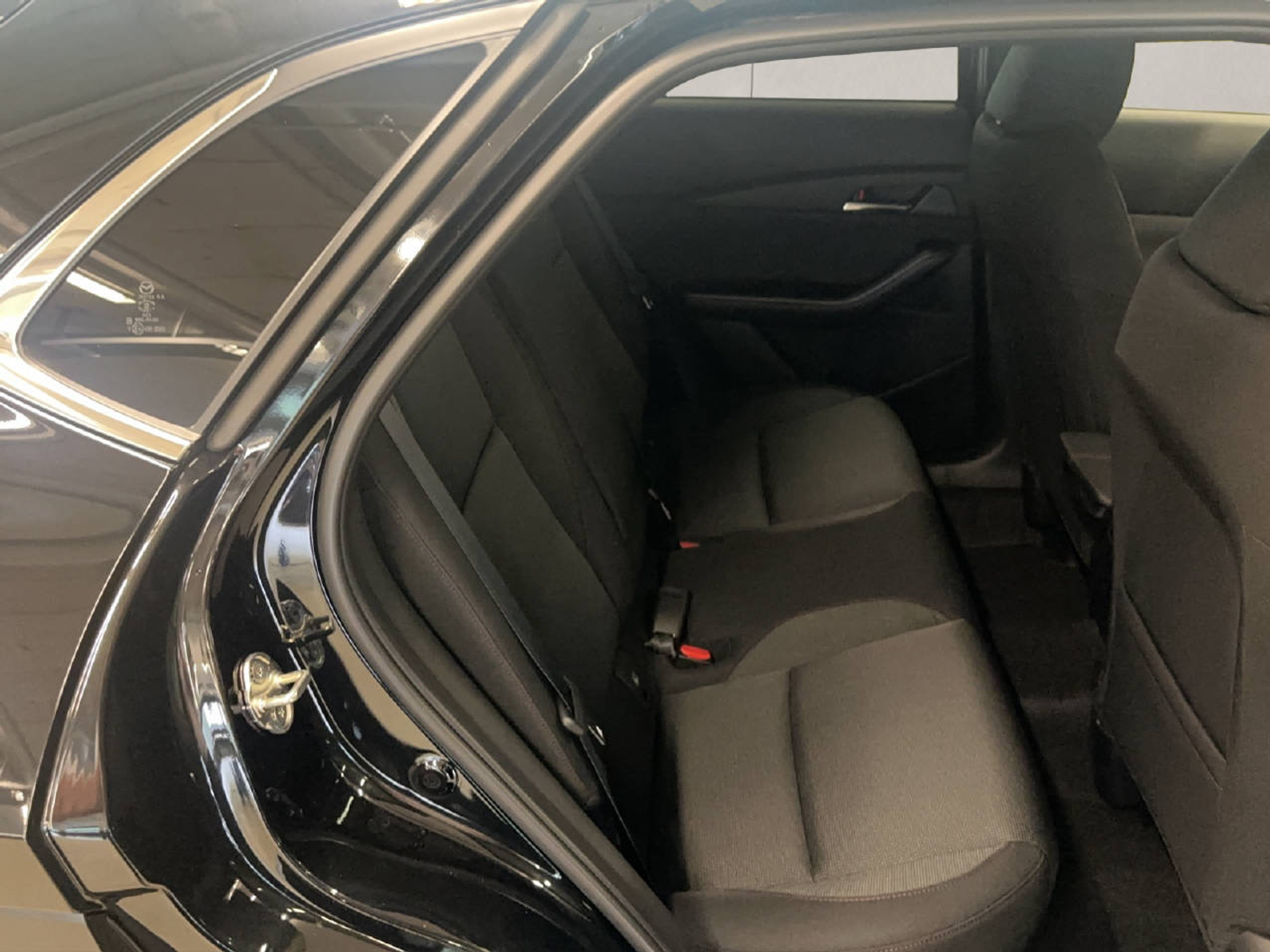 listing desktop thumbnail image 8