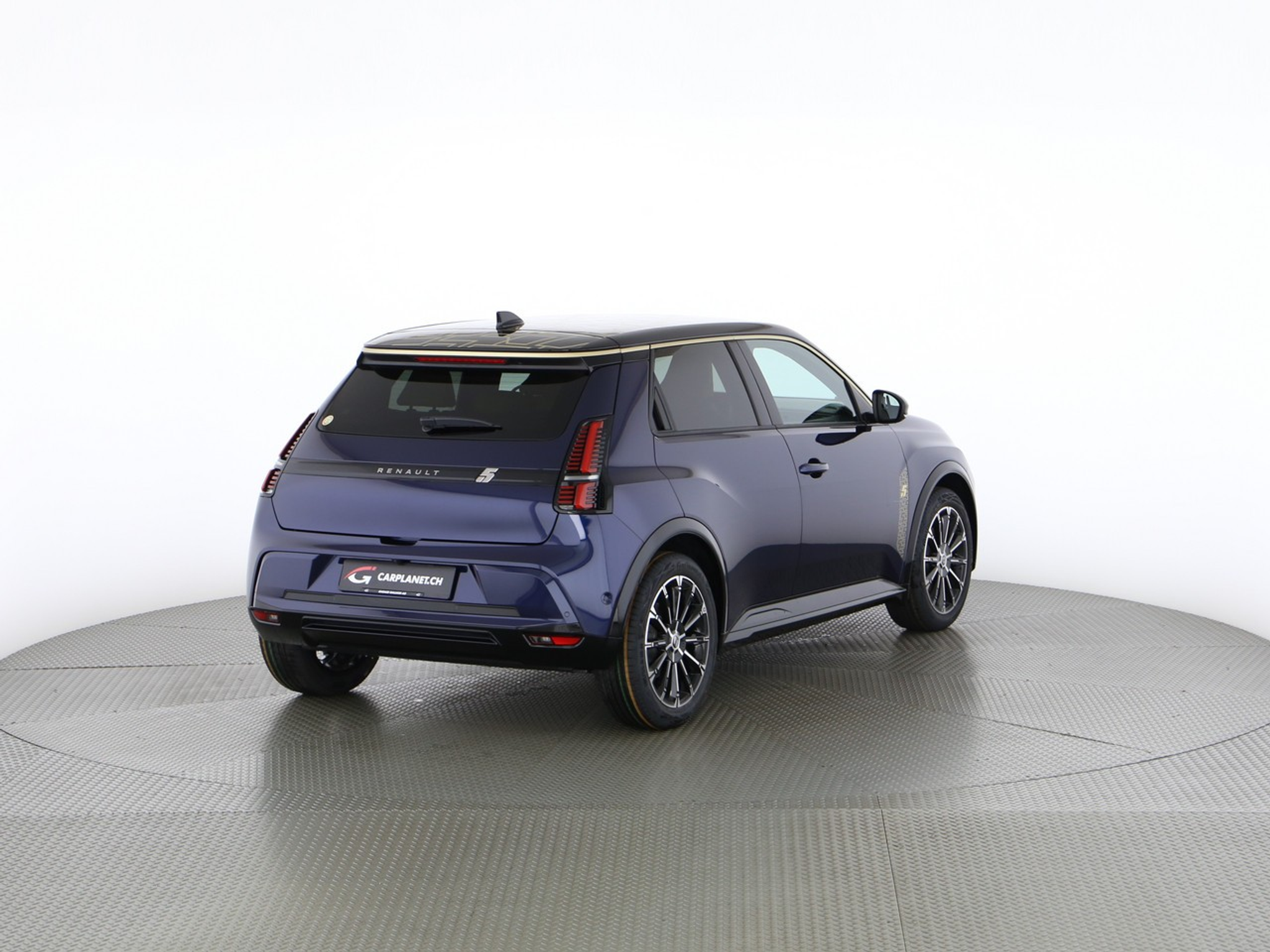 listing desktop thumbnail image 2