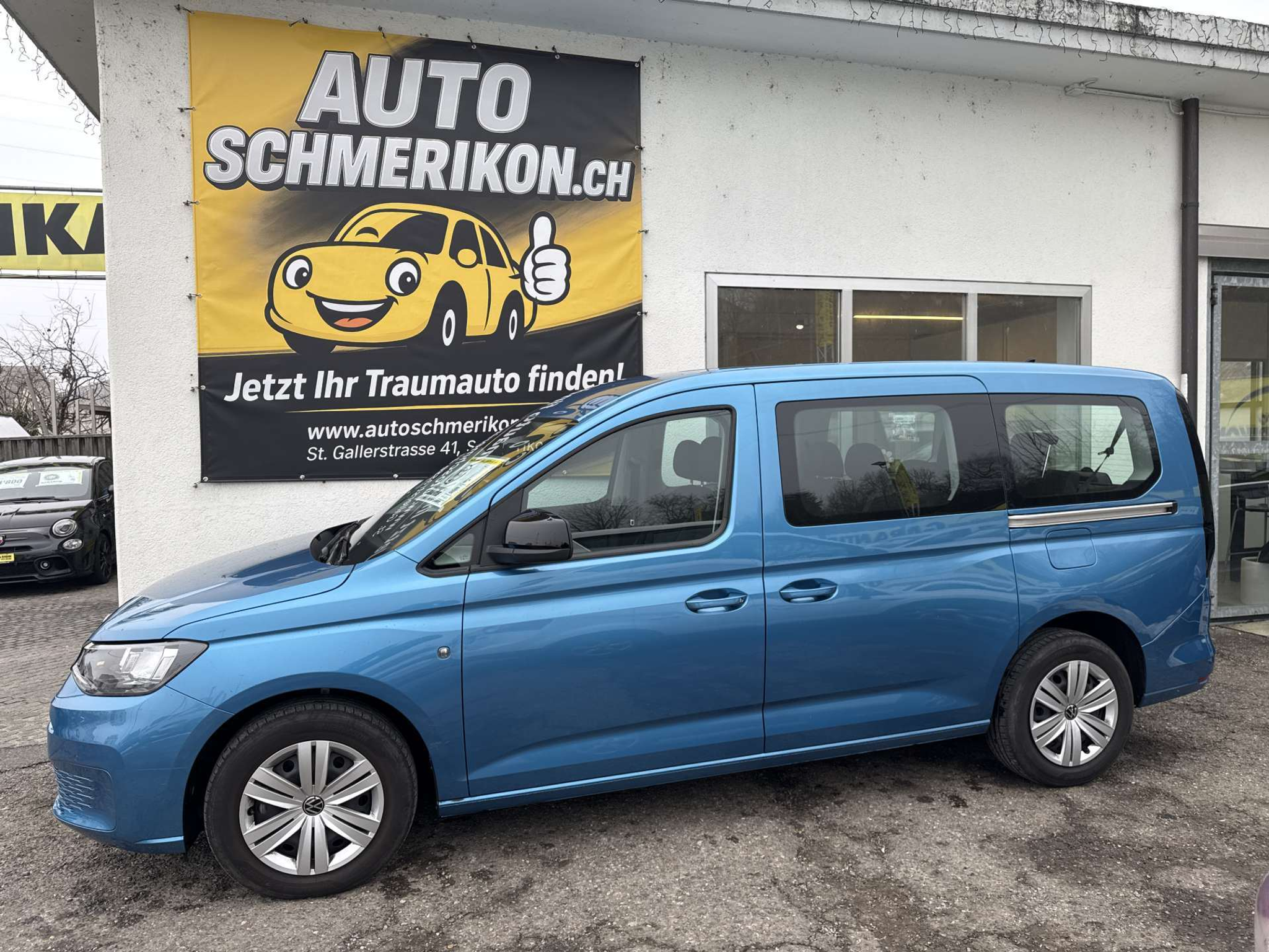 listing desktop thumbnail image 4