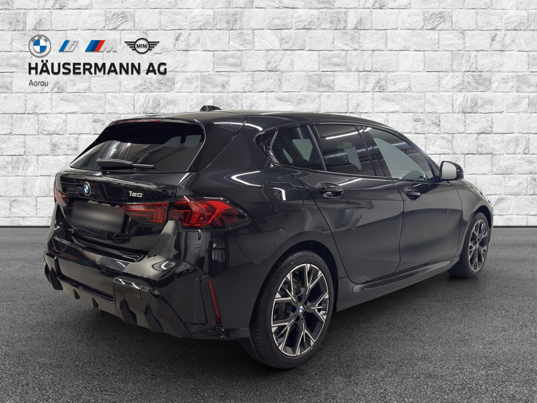 listing desktop thumbnail image 4