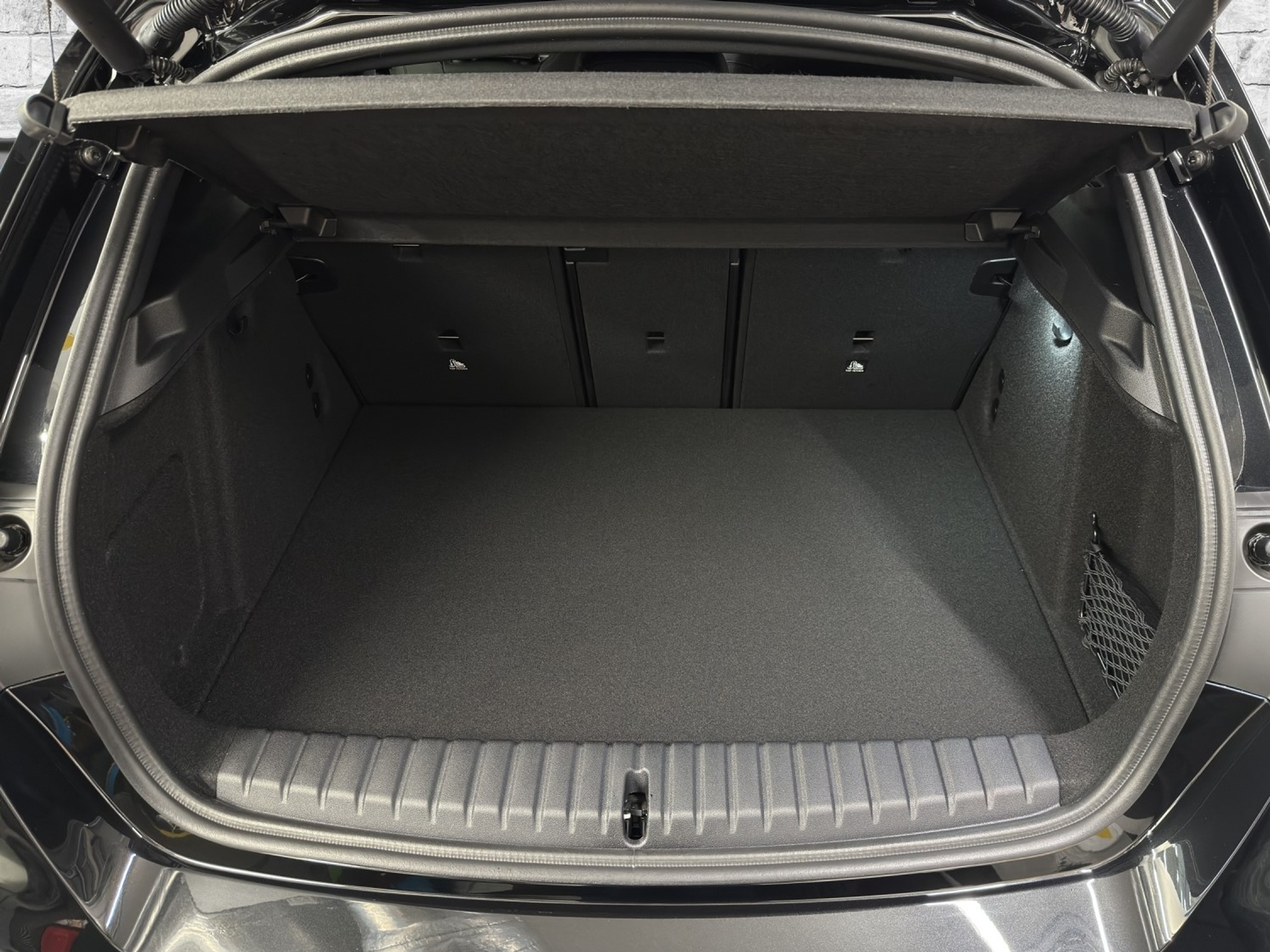 listing desktop thumbnail image 22