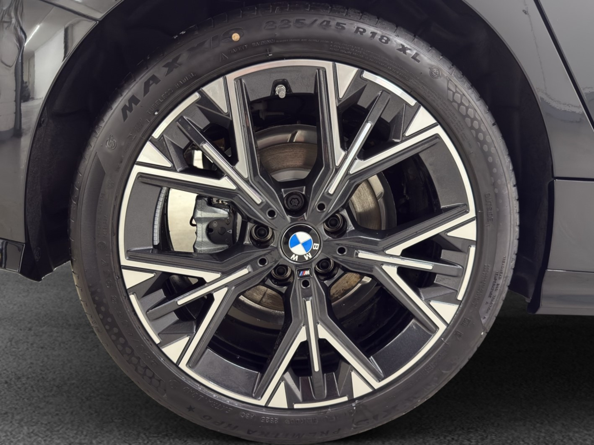 listing desktop thumbnail image 10