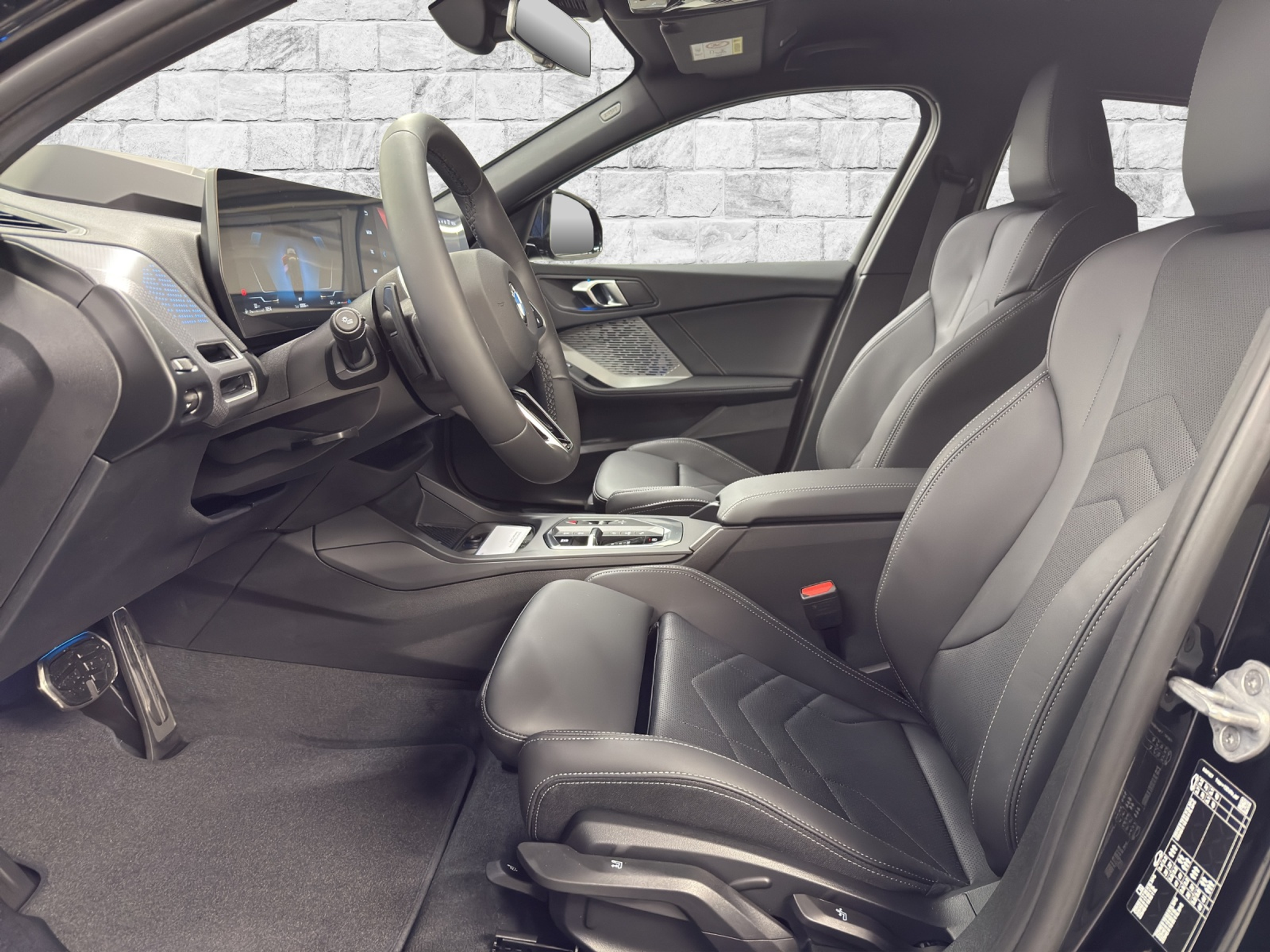 listing desktop thumbnail image 6