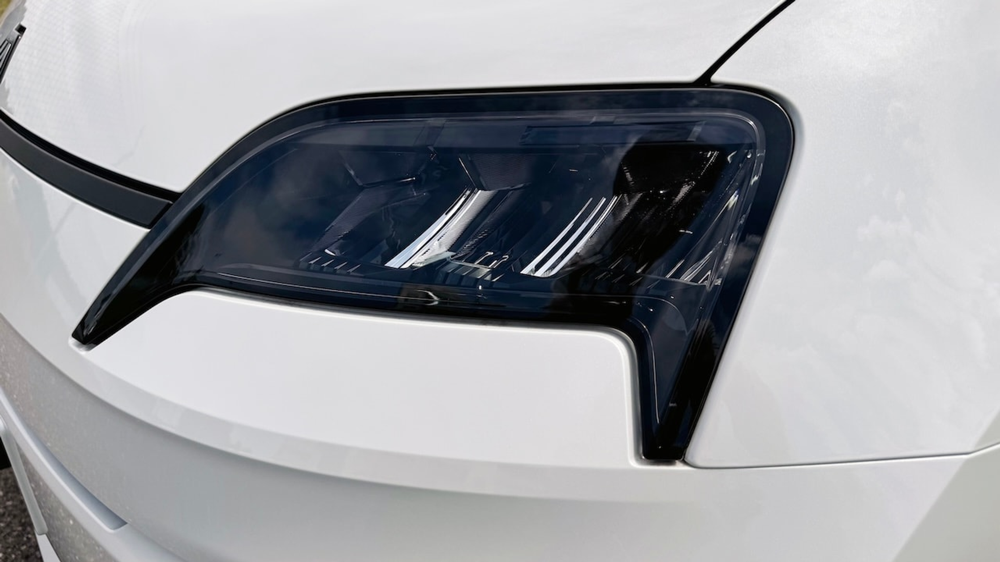 listing desktop thumbnail image 8