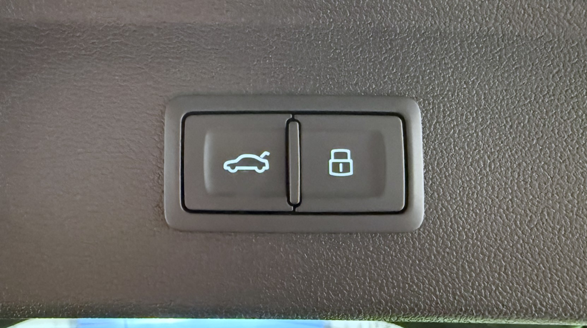 listing desktop thumbnail image 24