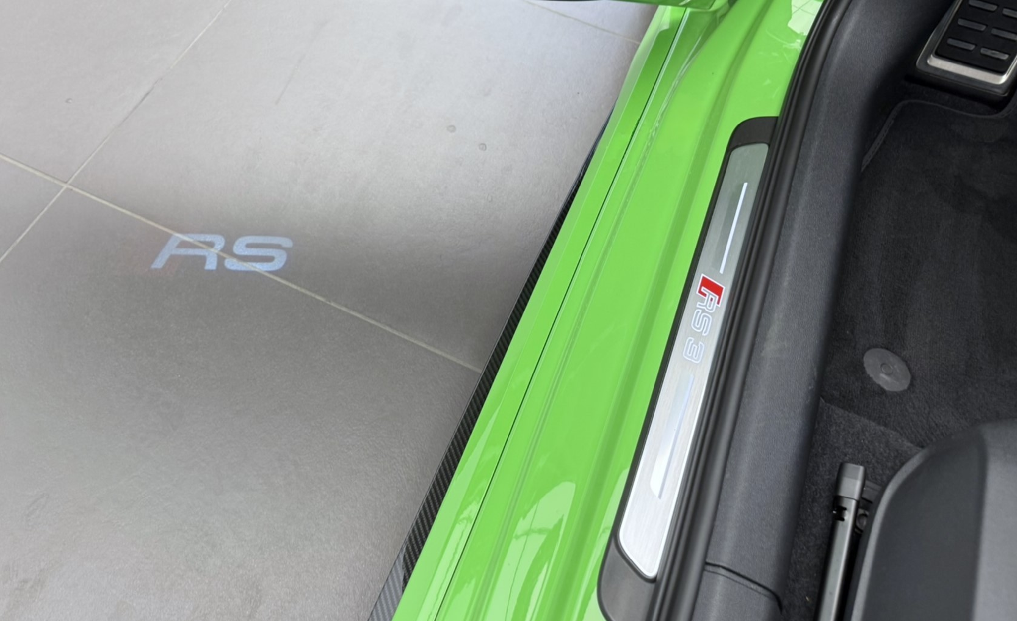 listing desktop thumbnail image 6