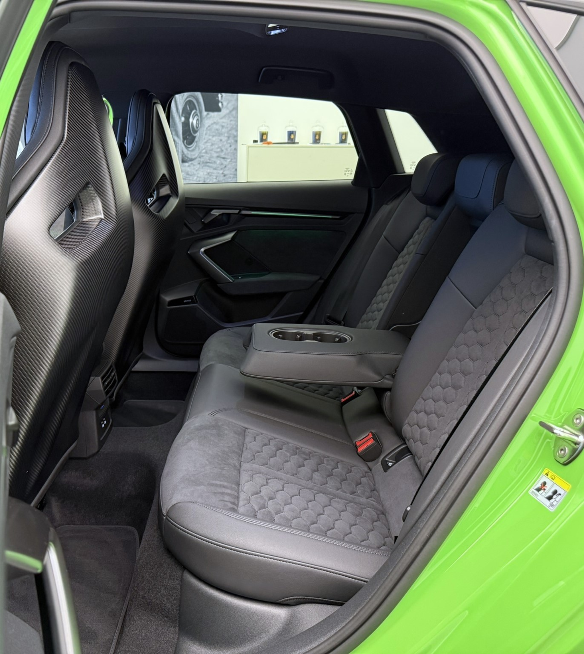 listing desktop thumbnail image 22