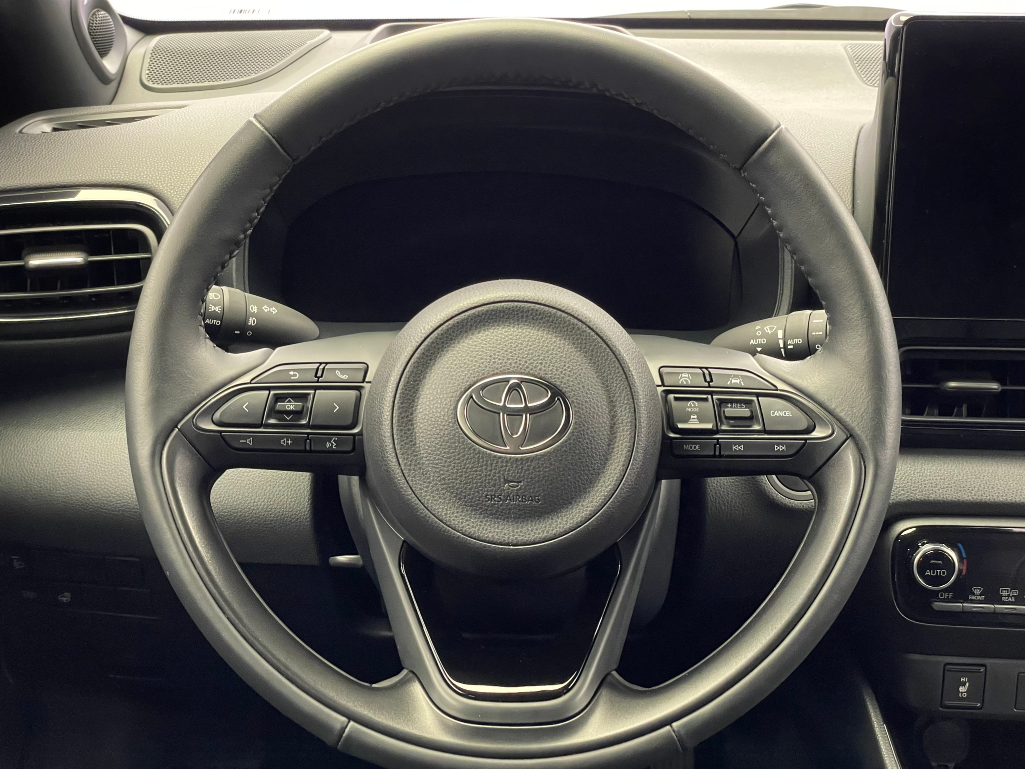 listing desktop thumbnail image 11