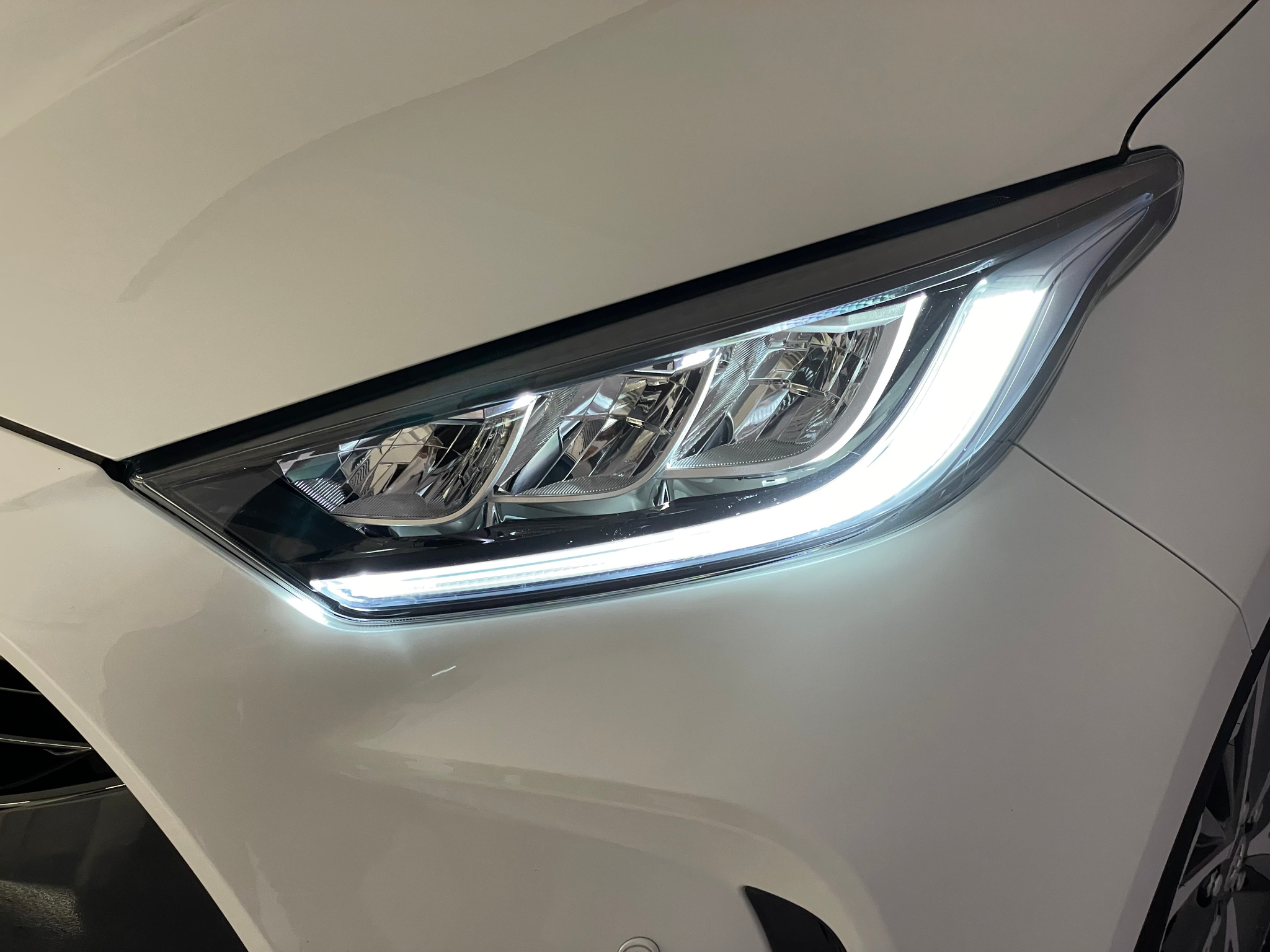 listing desktop thumbnail image 14