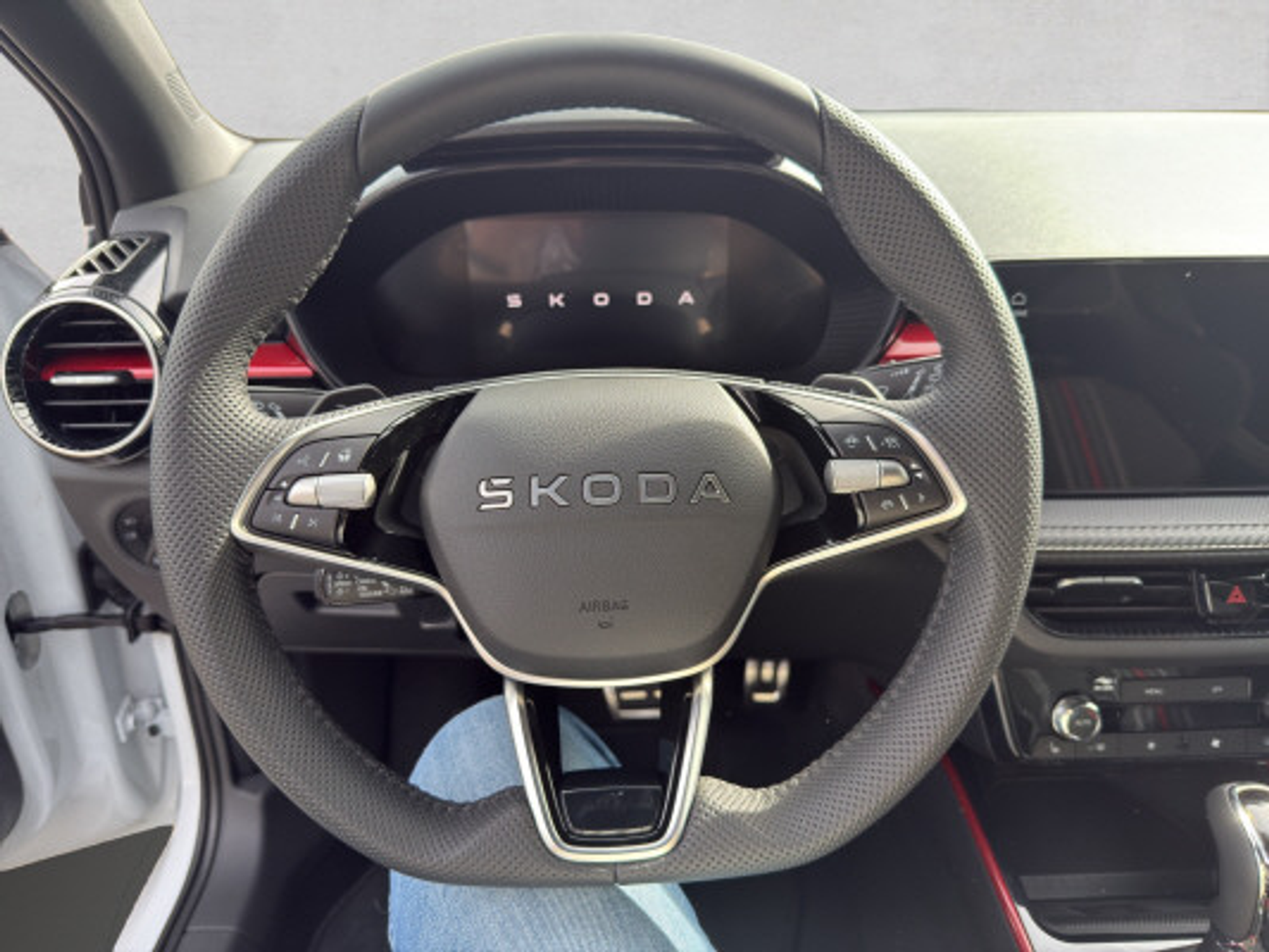 listing desktop thumbnail image 11