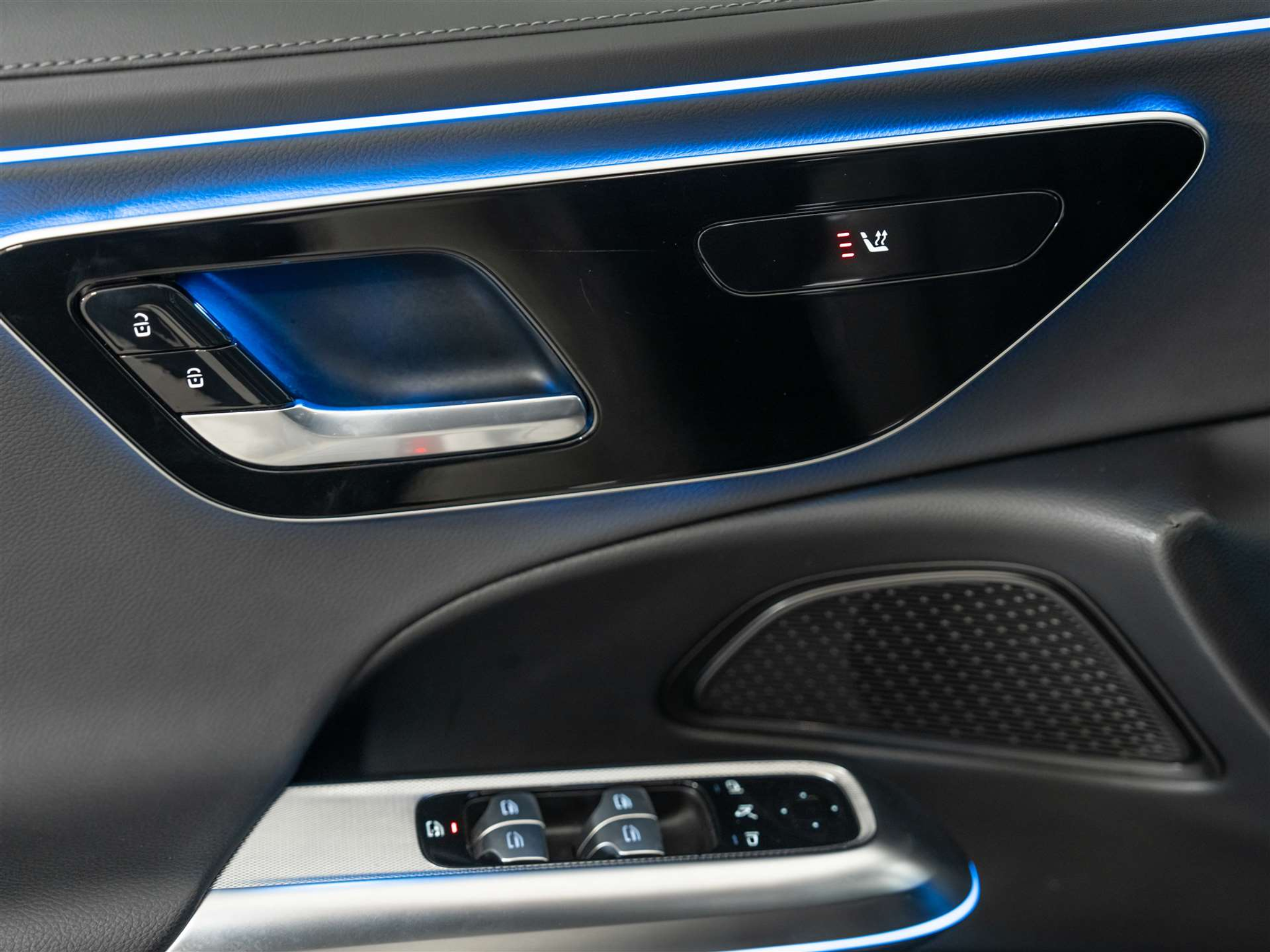 listing desktop thumbnail image 22