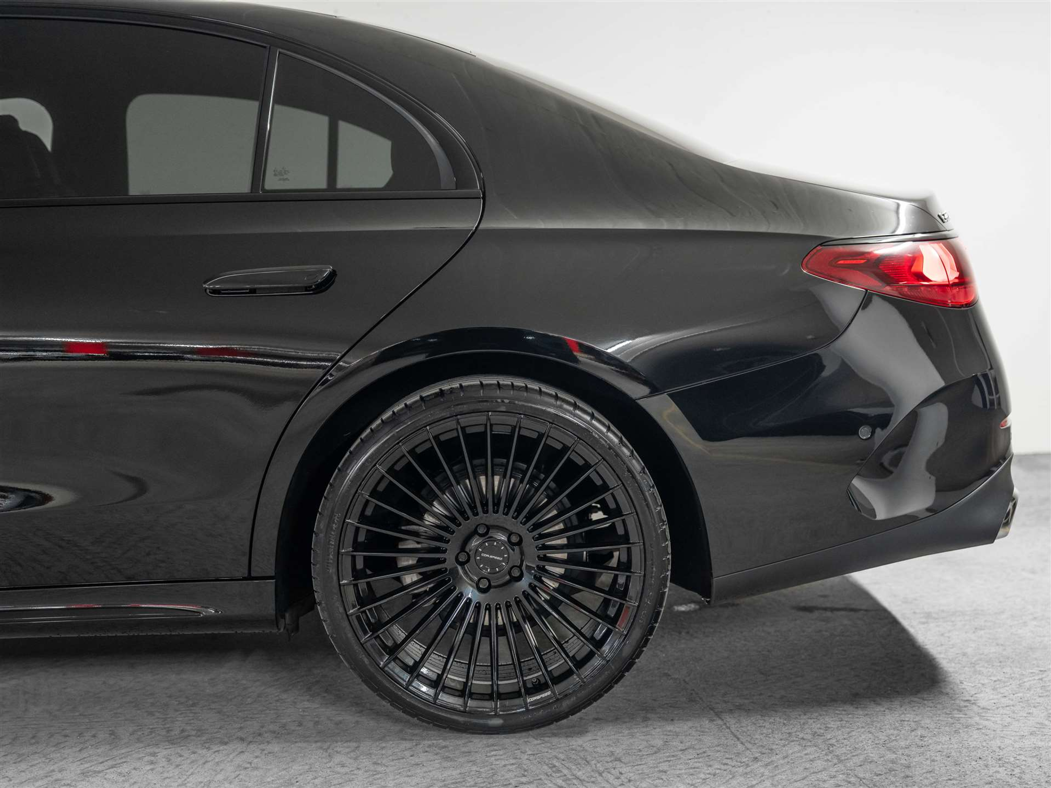 listing desktop thumbnail image 14