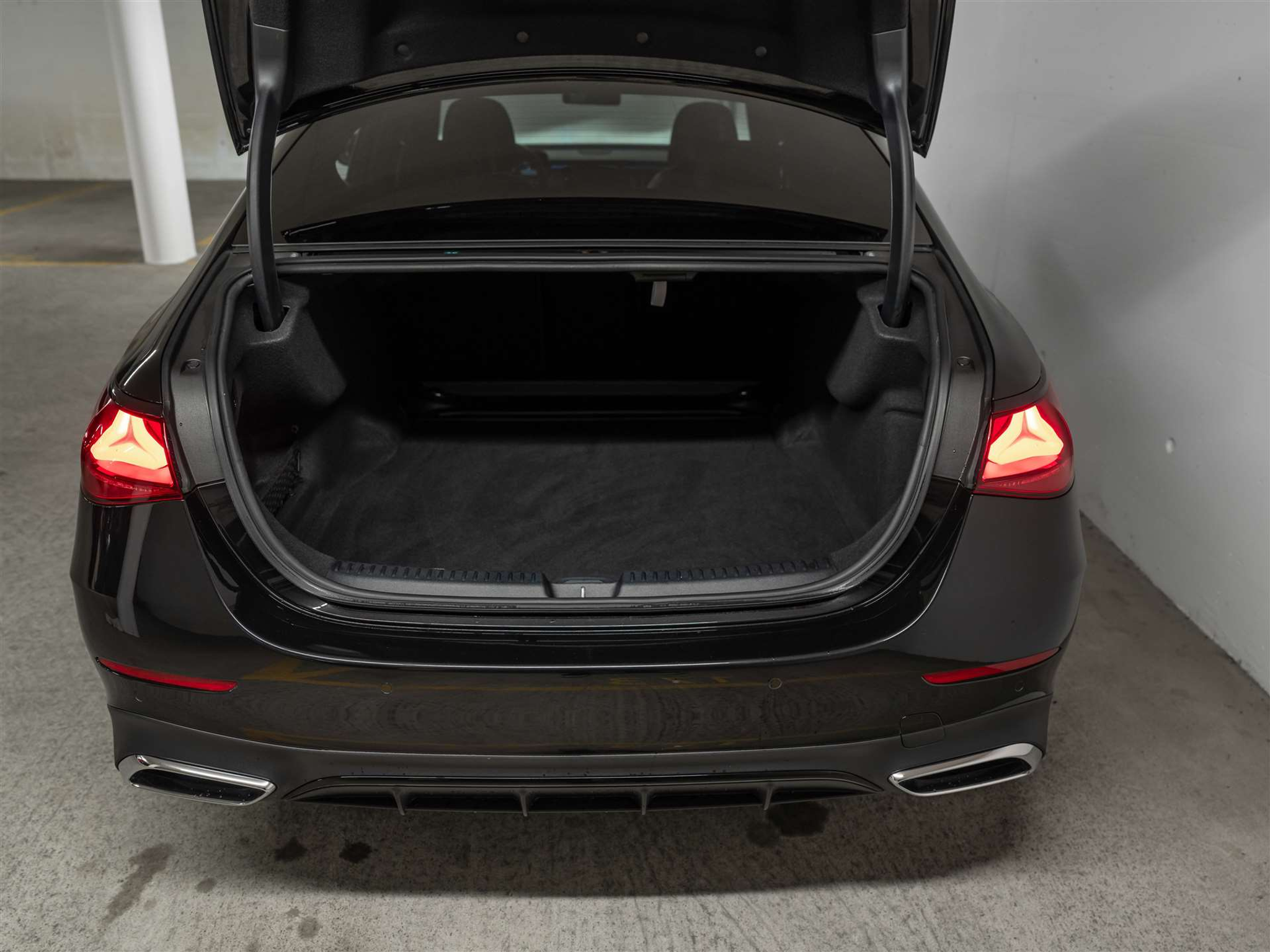 listing desktop thumbnail image 44