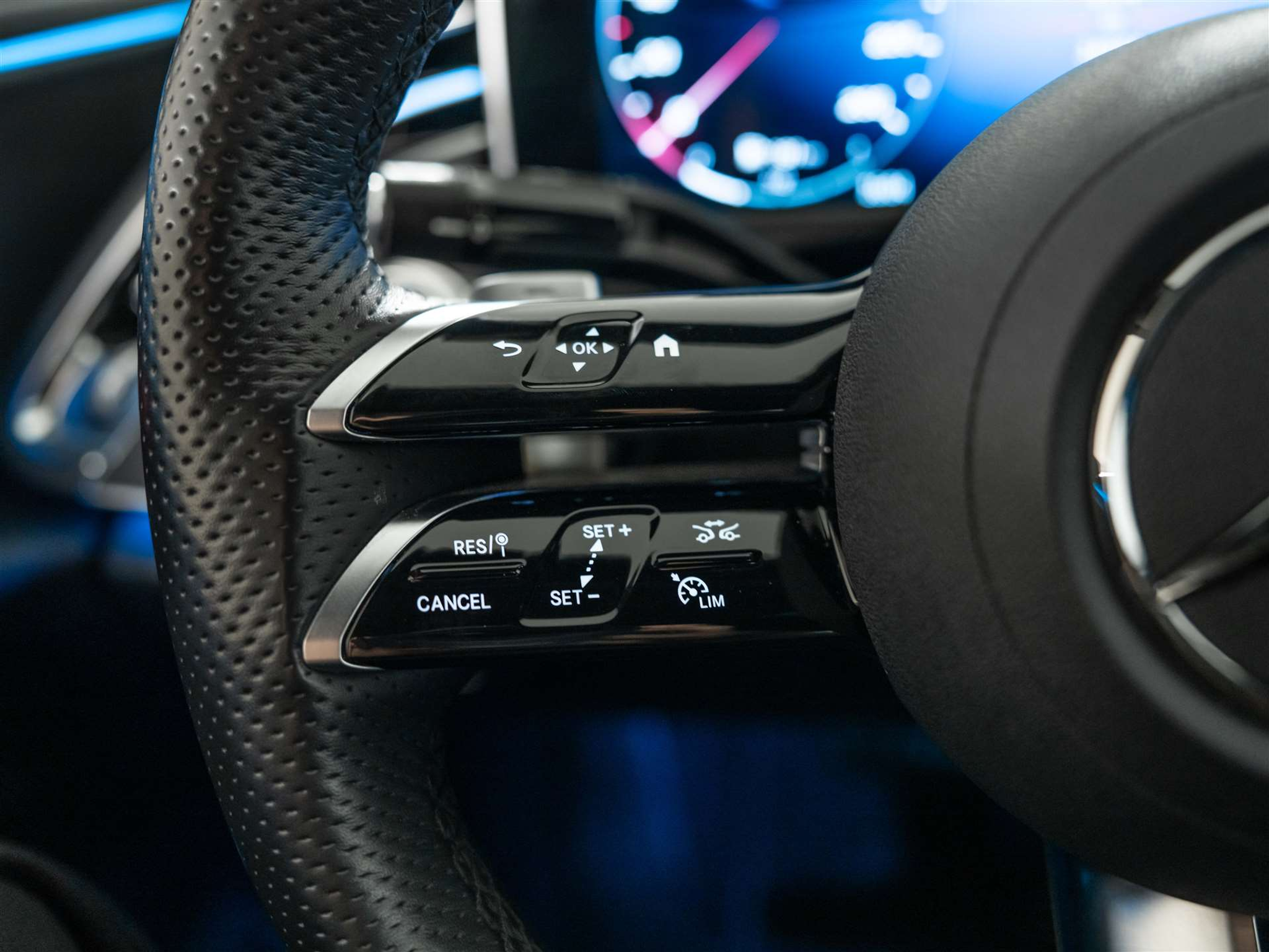 listing desktop thumbnail image 33