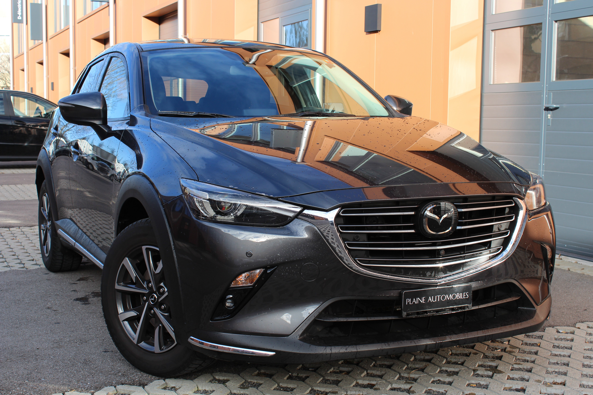 listing desktop thumbnail image 2