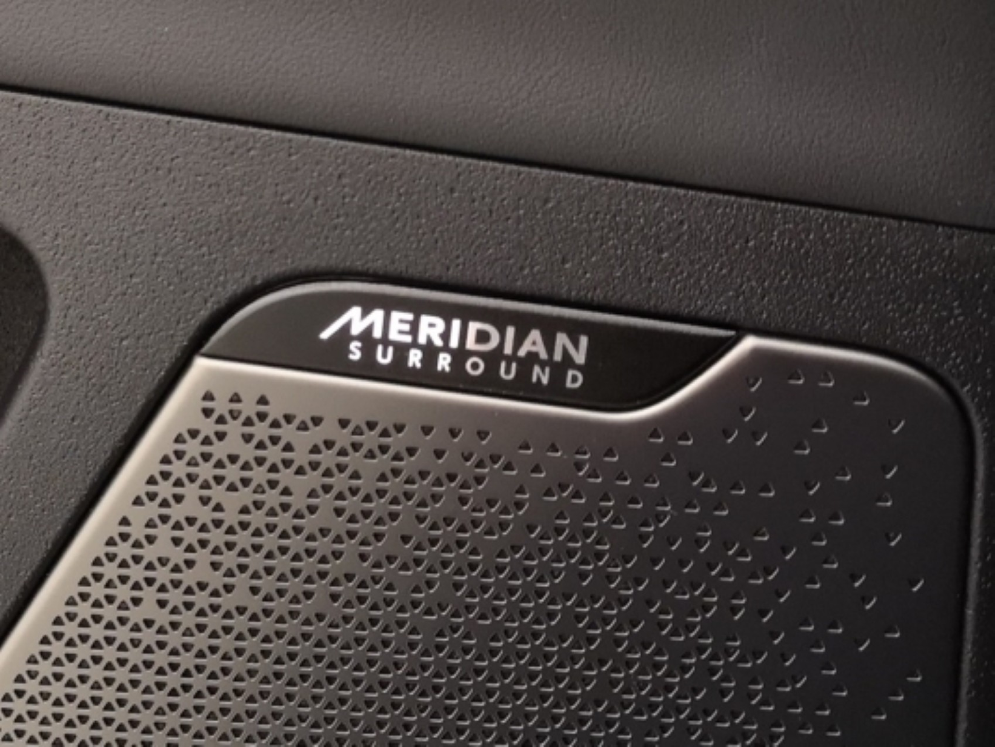 listing desktop thumbnail image 18