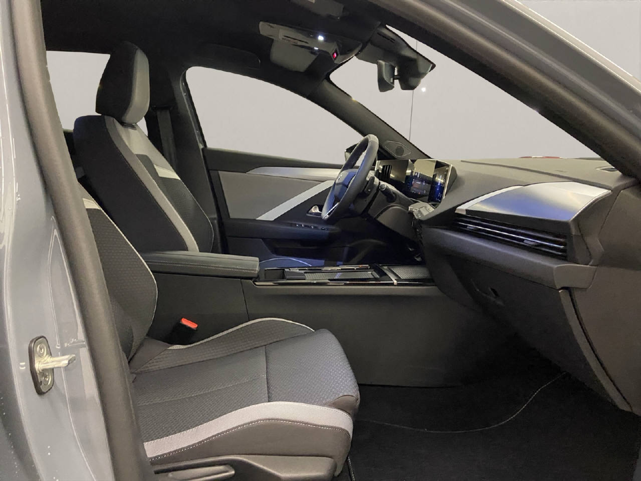 listing desktop thumbnail image 11