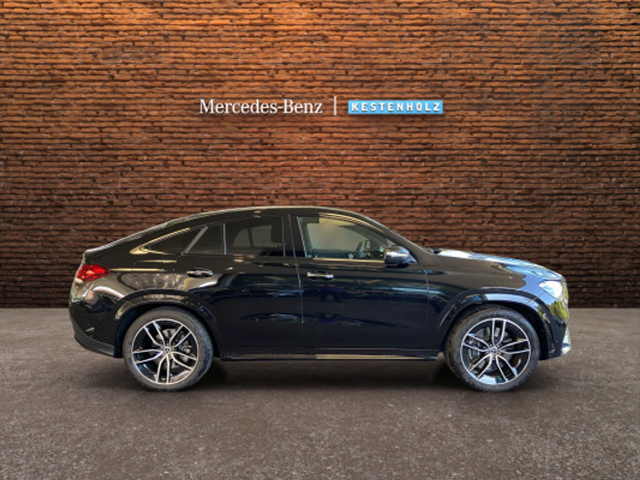 listing desktop thumbnail image 2