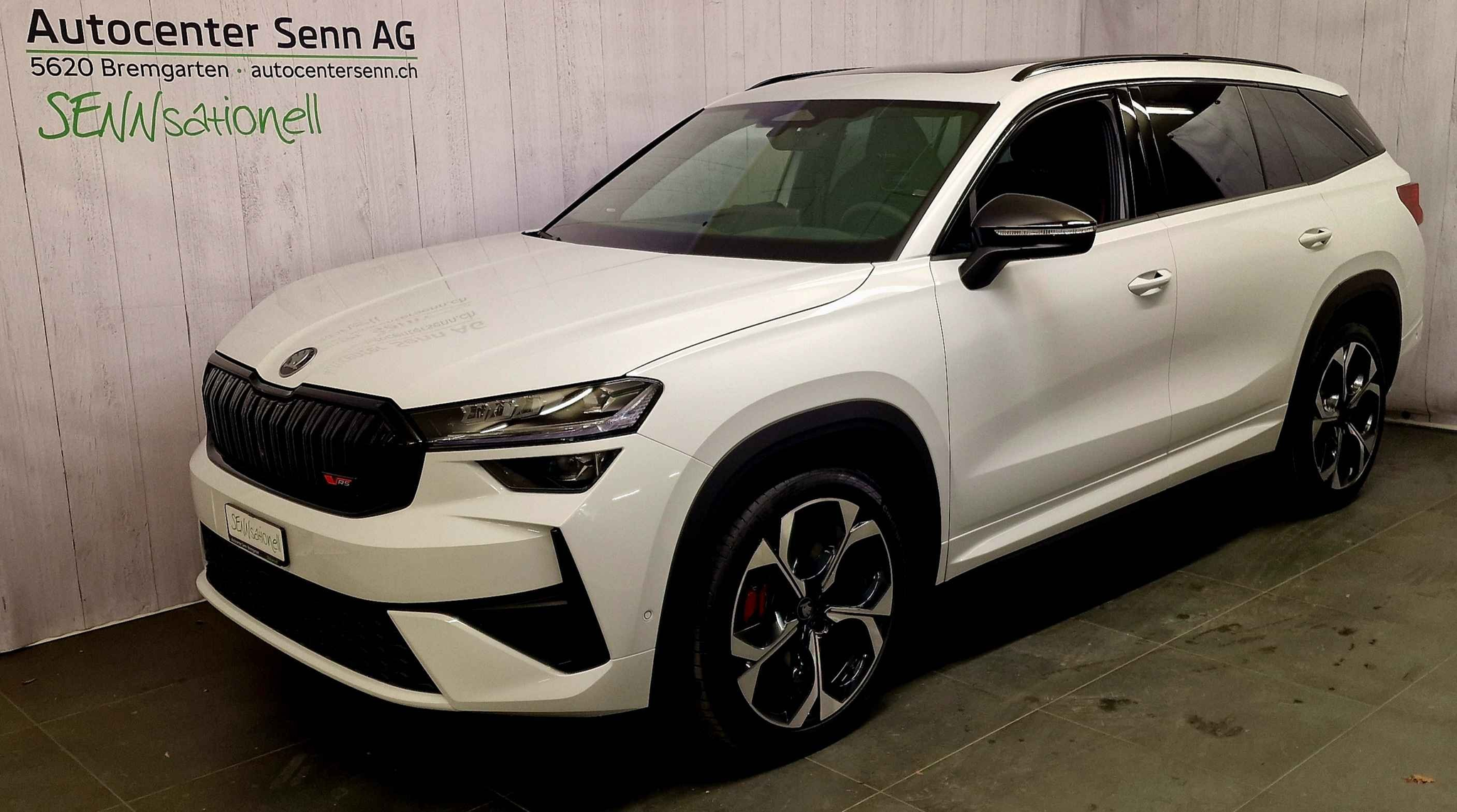 listing desktop thumbnail image 0