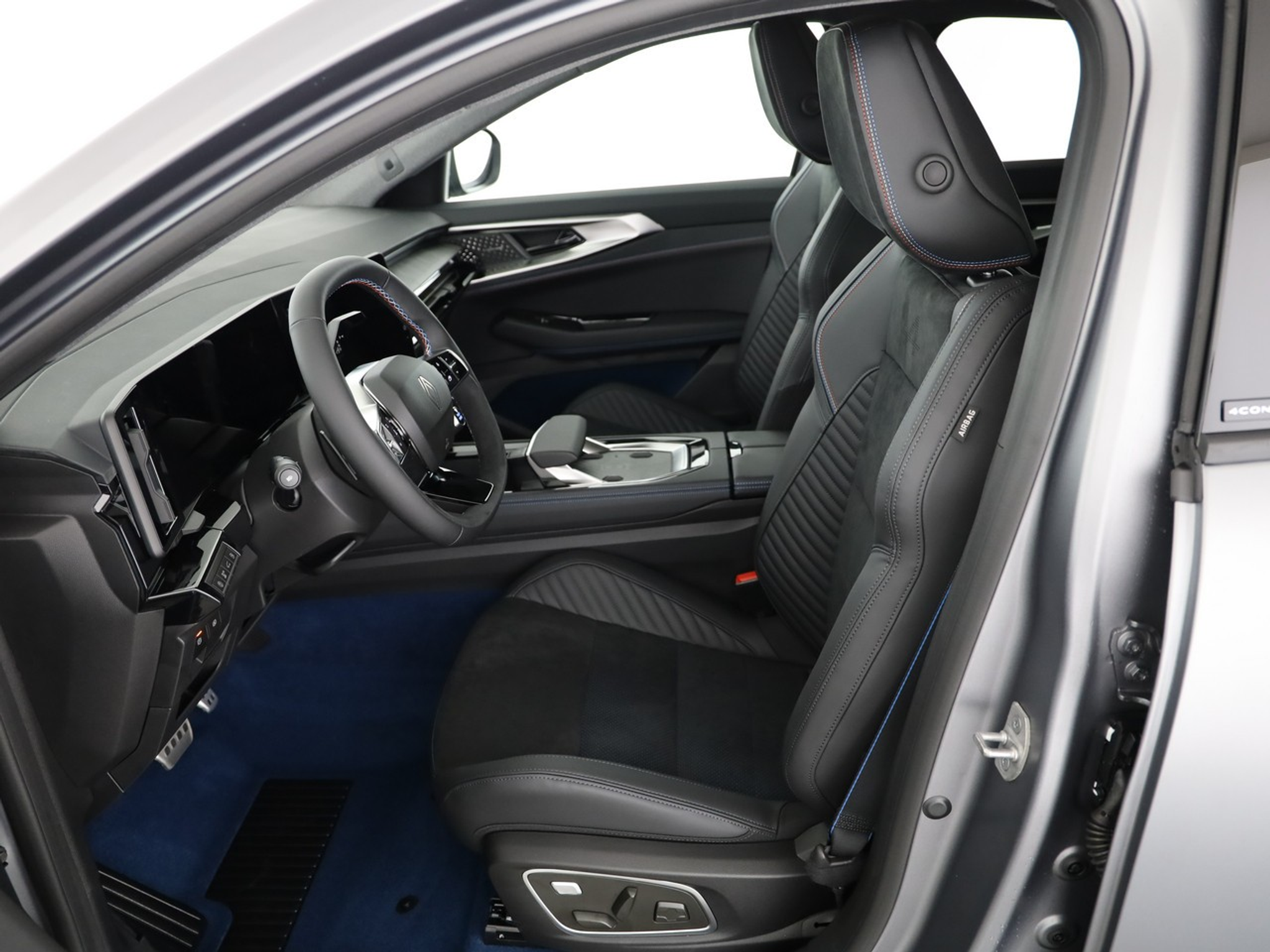 listing desktop thumbnail image 5