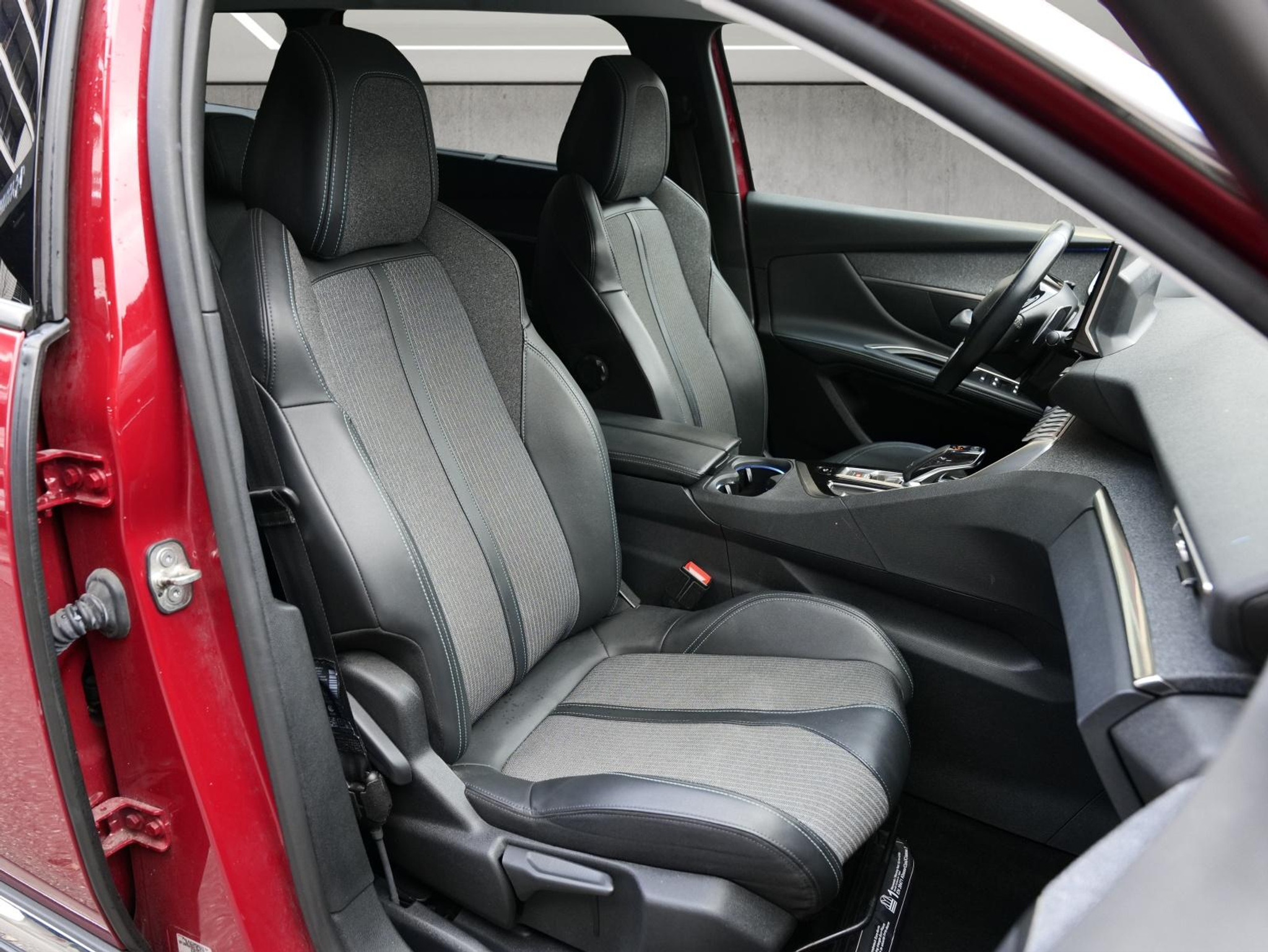 listing desktop thumbnail image 17