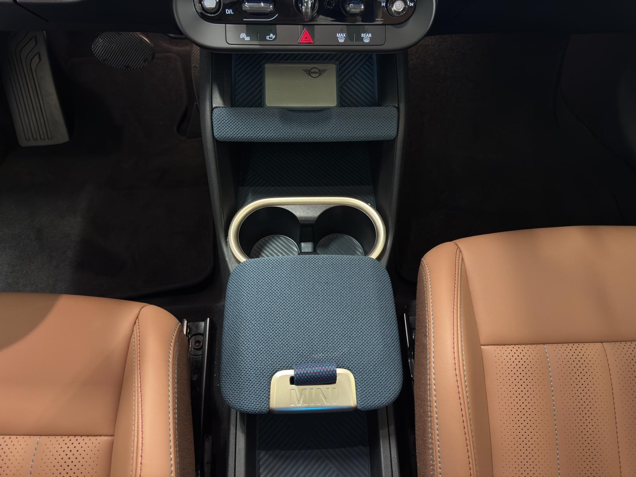 listing desktop thumbnail image 17