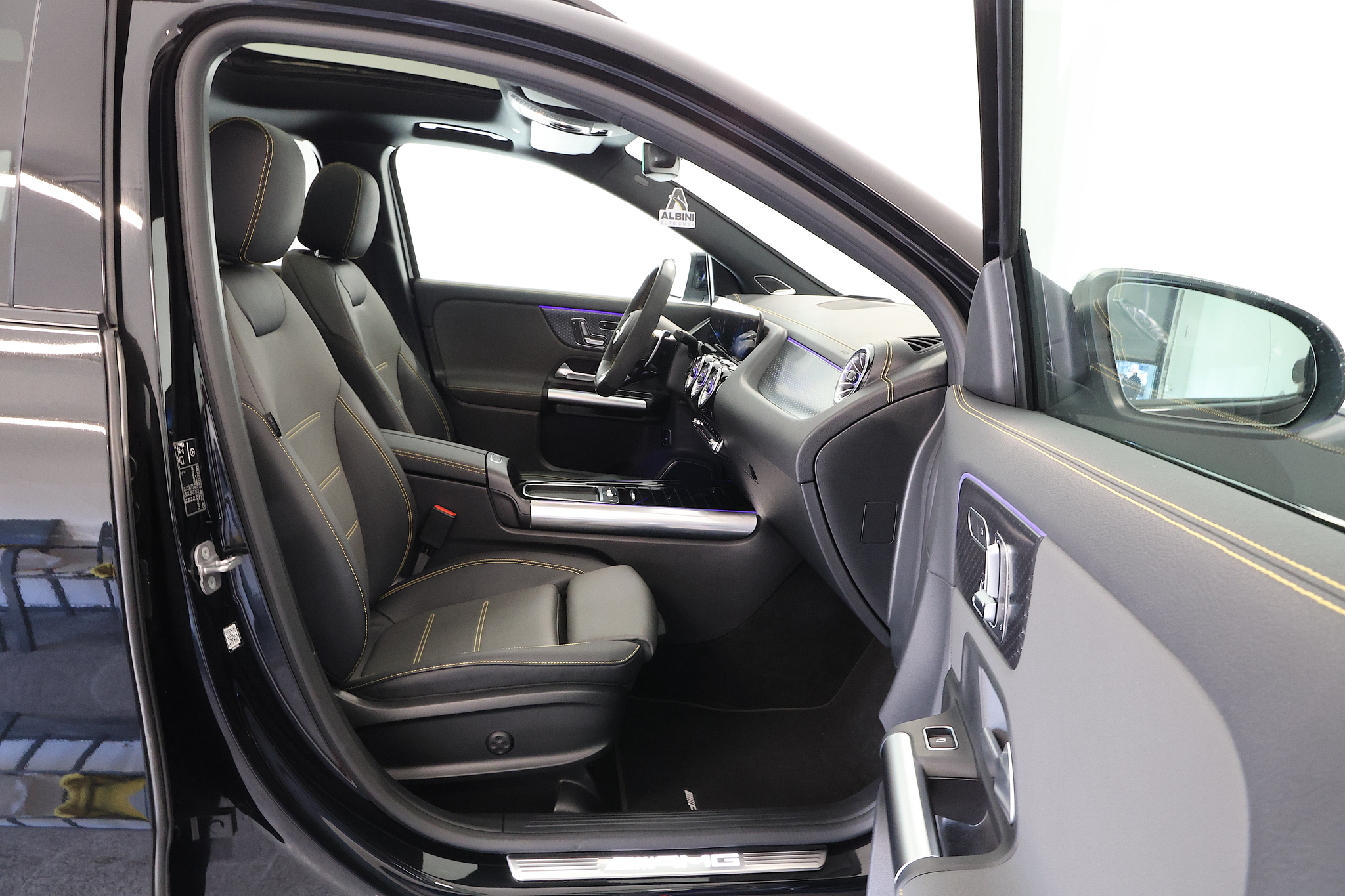 listing desktop thumbnail image 11