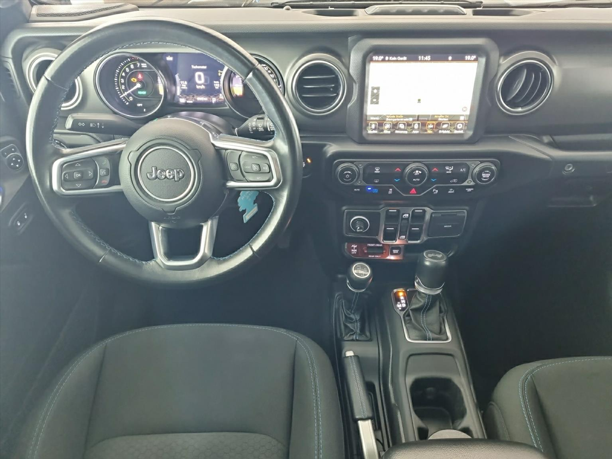 listing desktop thumbnail image 5