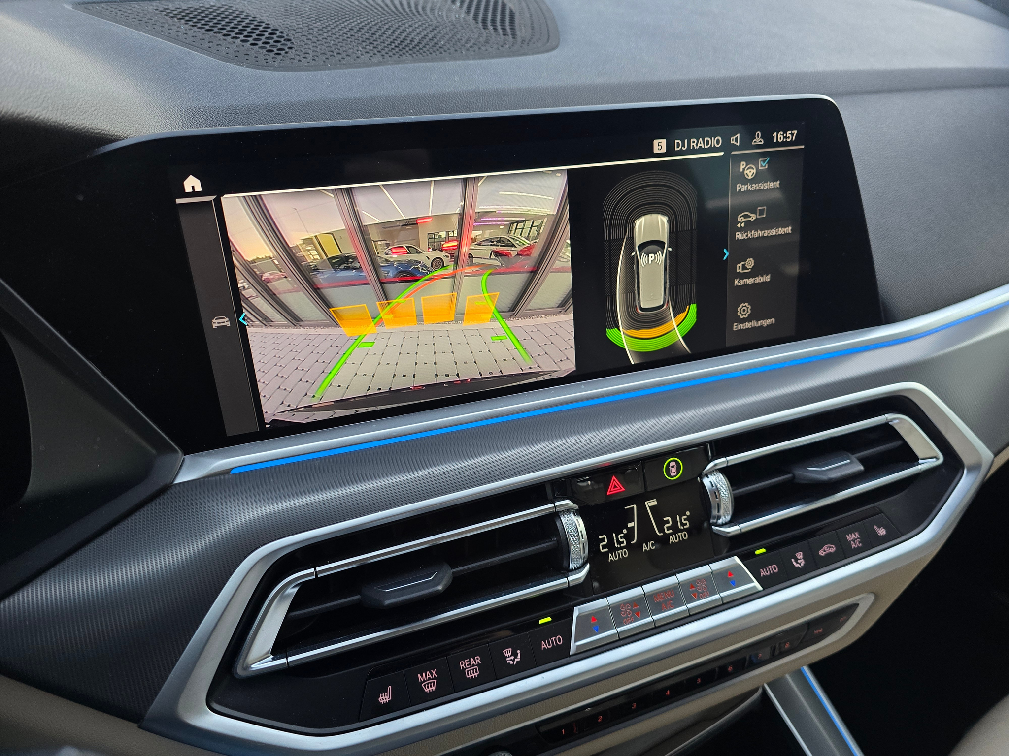 listing desktop thumbnail image 12