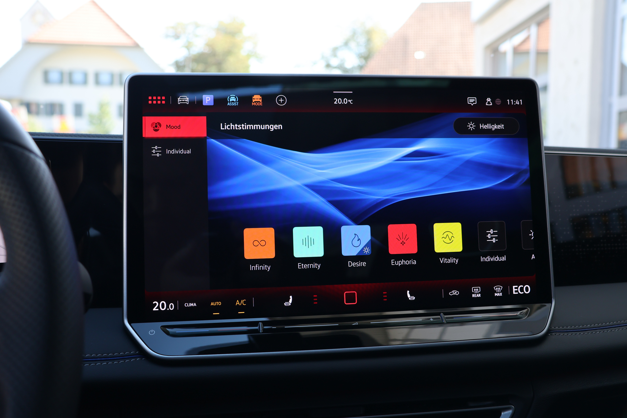 listing desktop thumbnail image 24