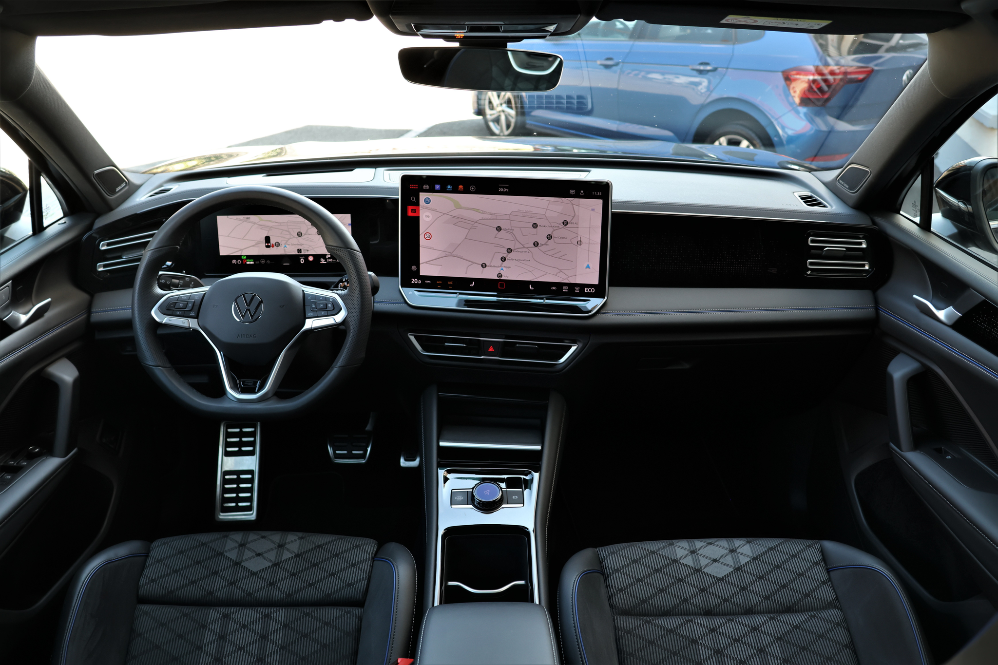 listing desktop thumbnail image 15