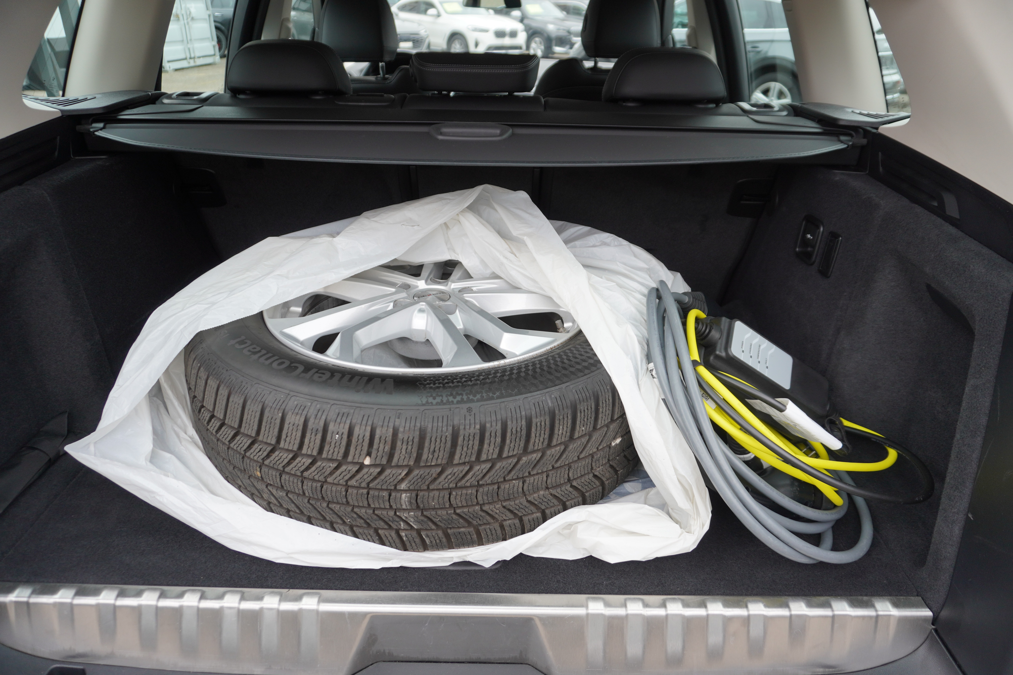 listing desktop thumbnail image 9