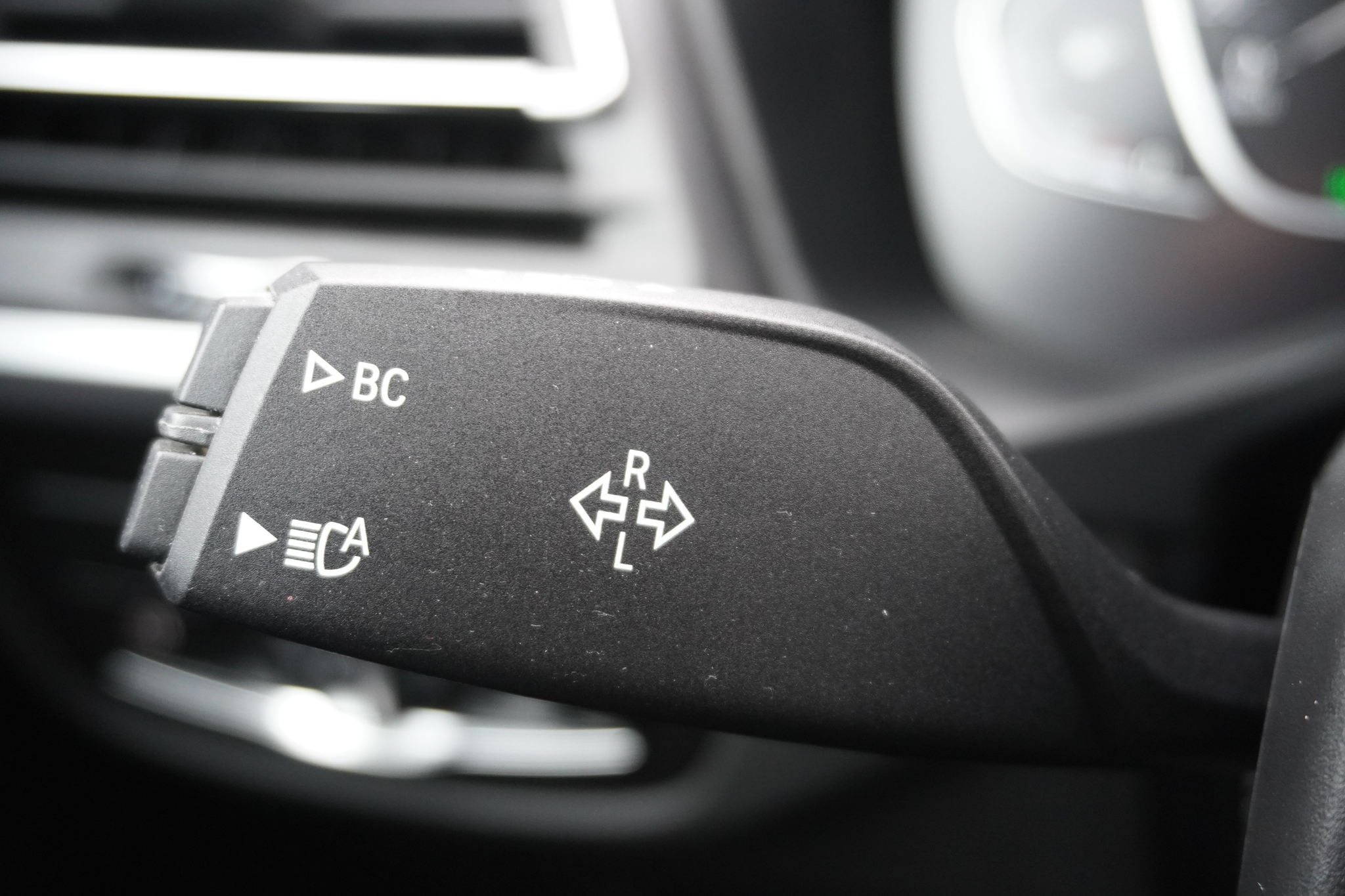 listing desktop thumbnail image 22