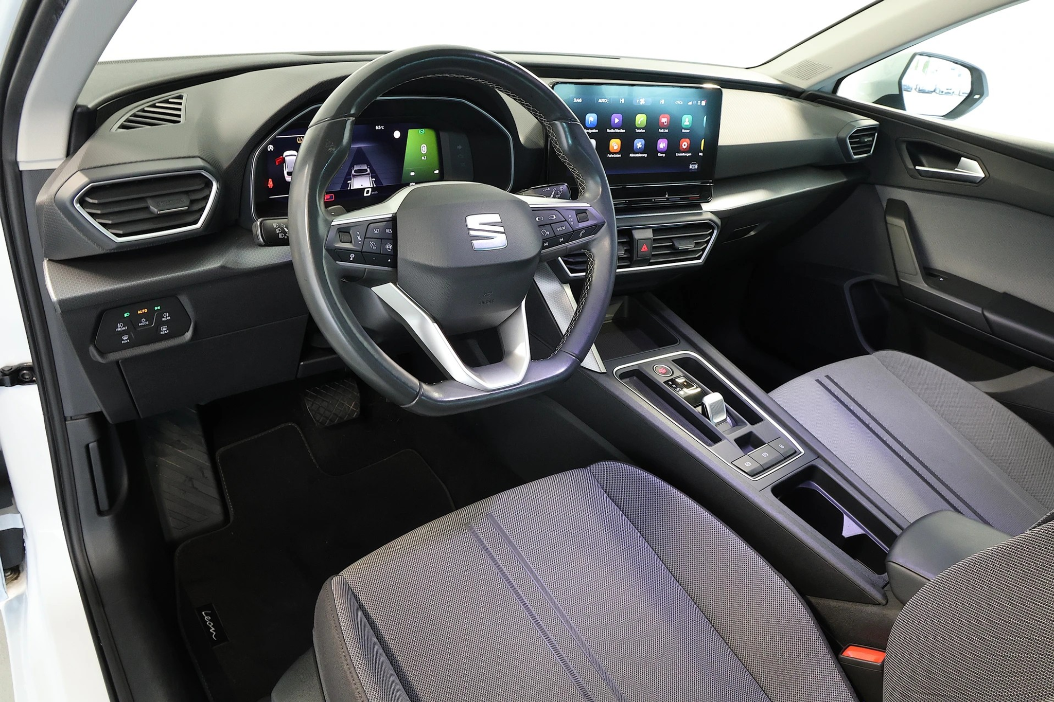 listing desktop thumbnail image 6