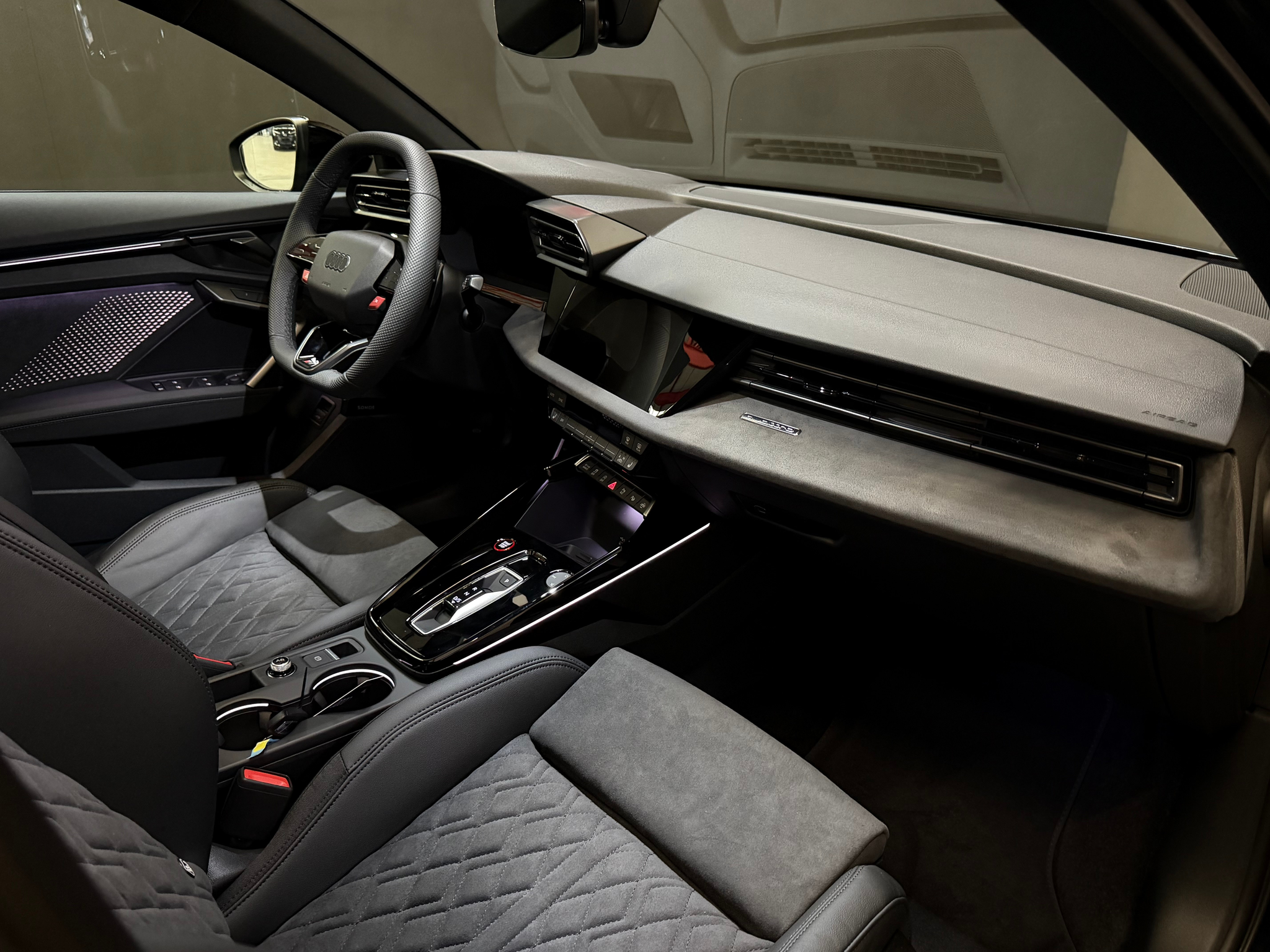 listing desktop thumbnail image 15