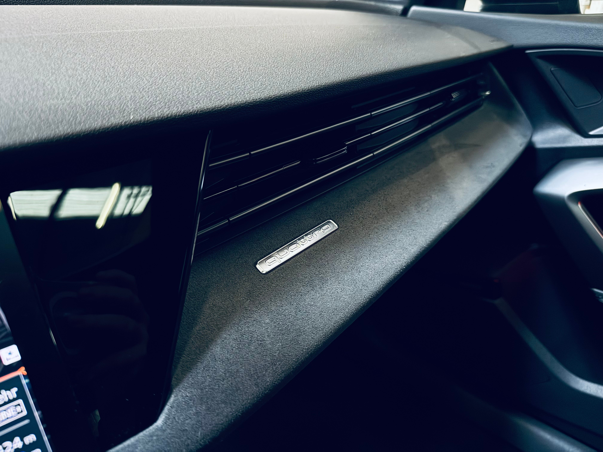 listing desktop thumbnail image 28