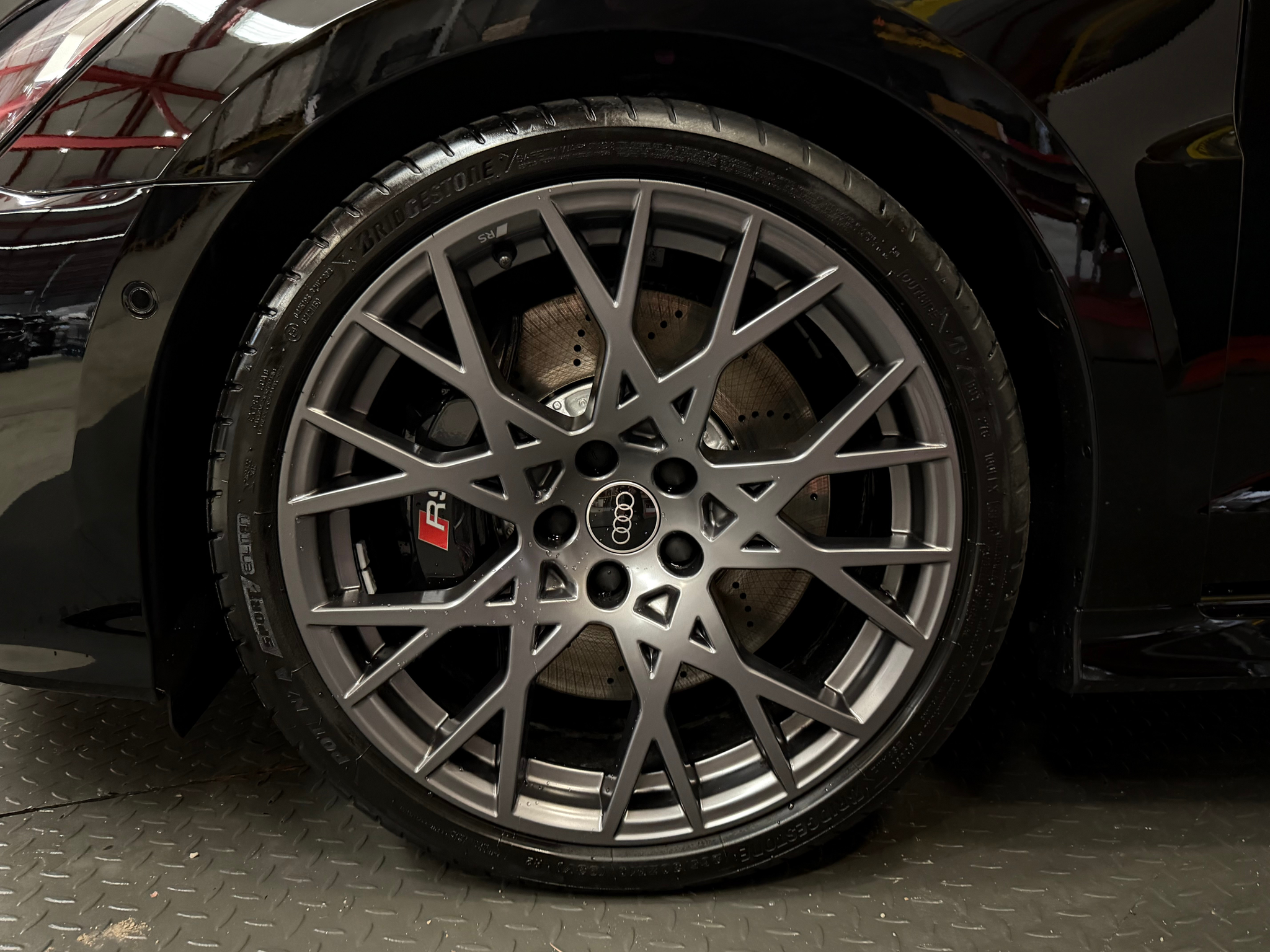 listing desktop thumbnail image 13