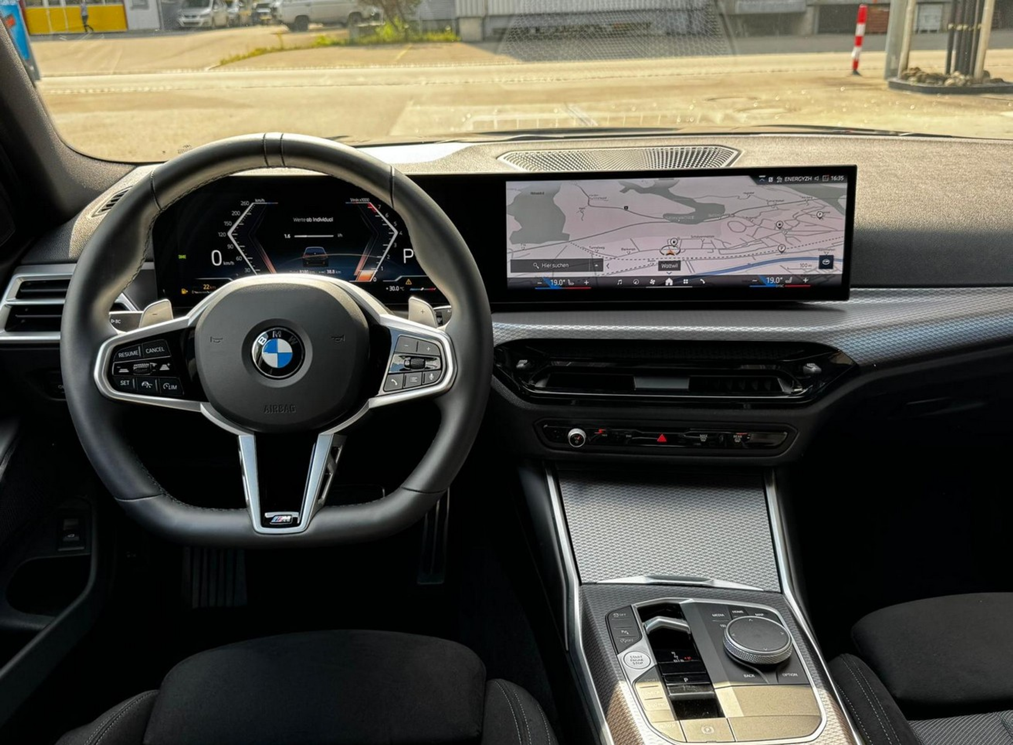 listing desktop thumbnail image 10