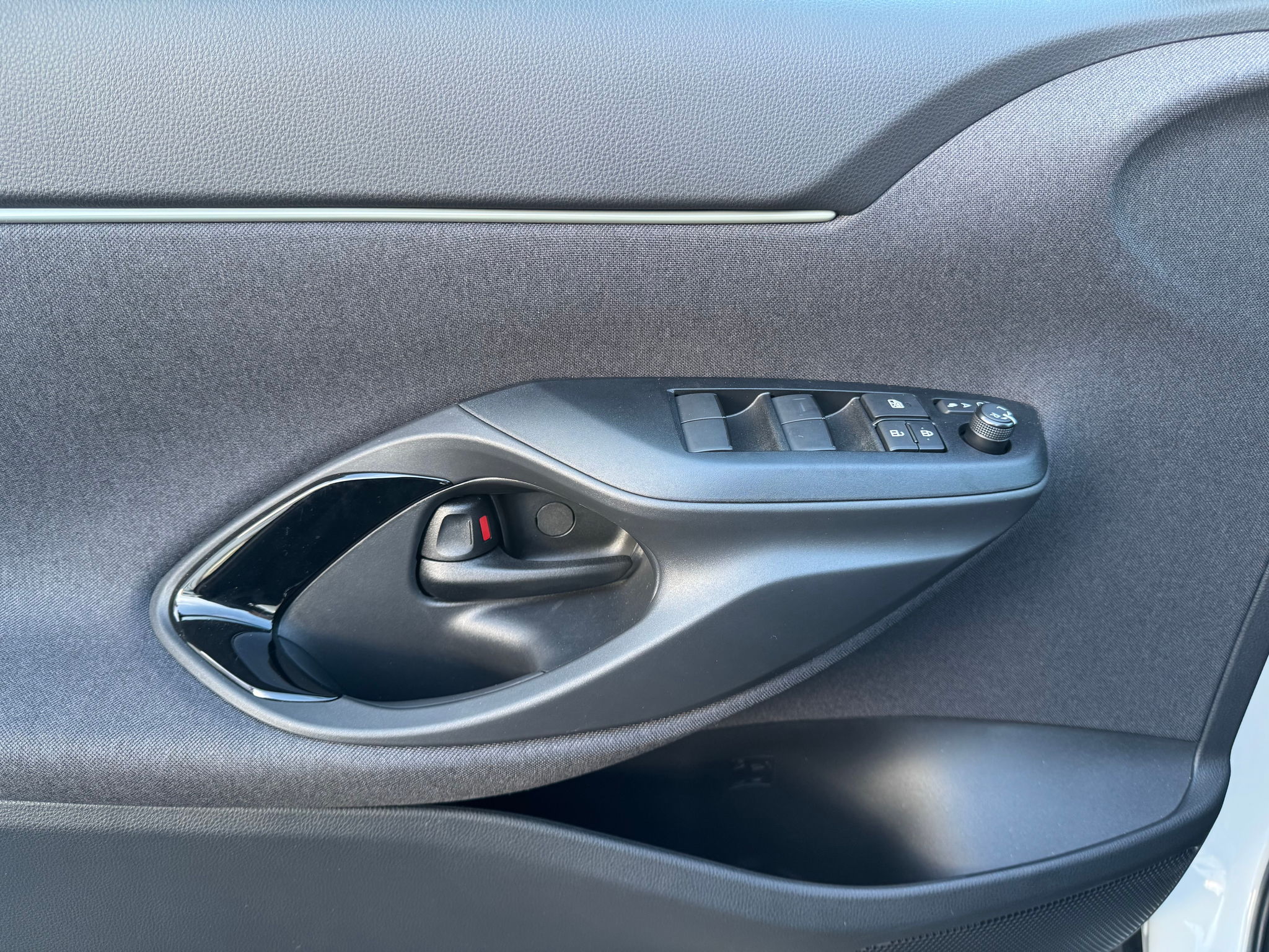 listing desktop thumbnail image 13