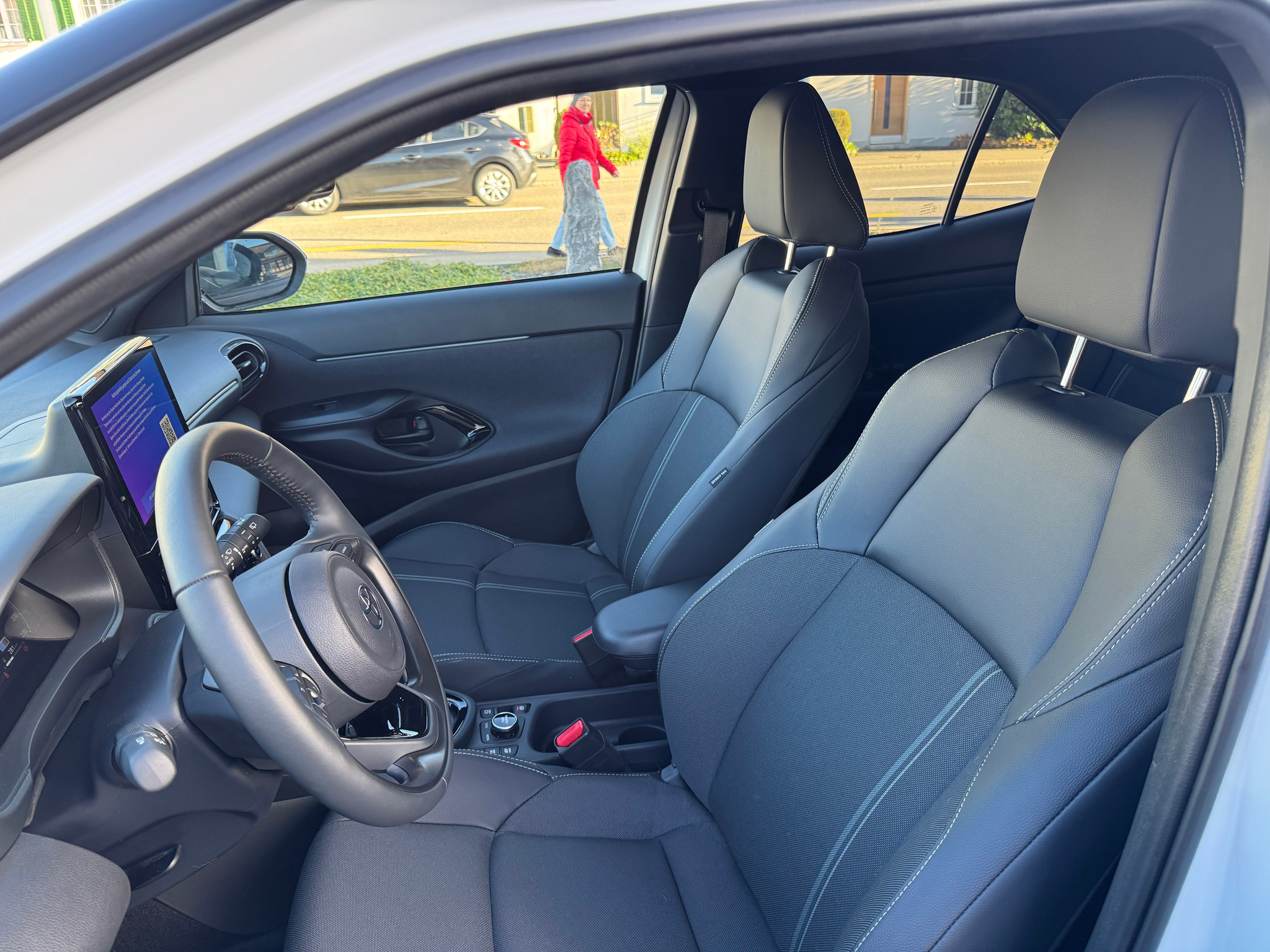 listing desktop thumbnail image 26