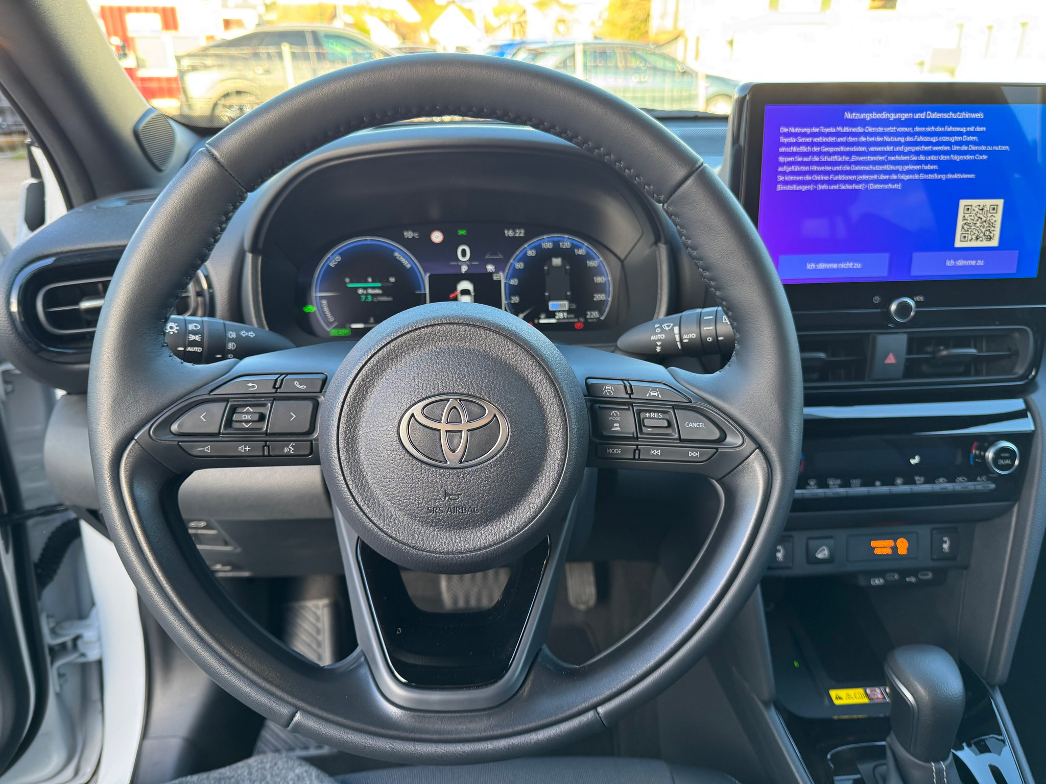 listing desktop thumbnail image 16