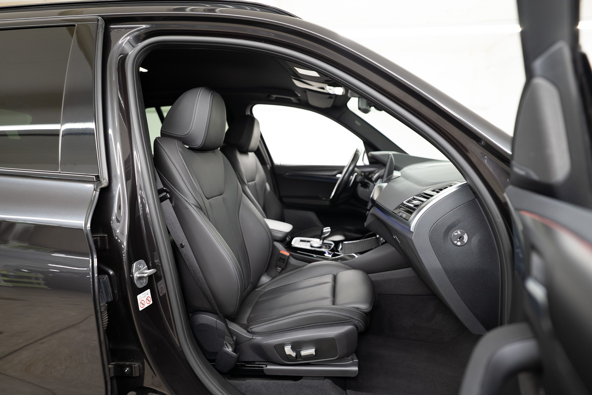 listing desktop thumbnail image 14