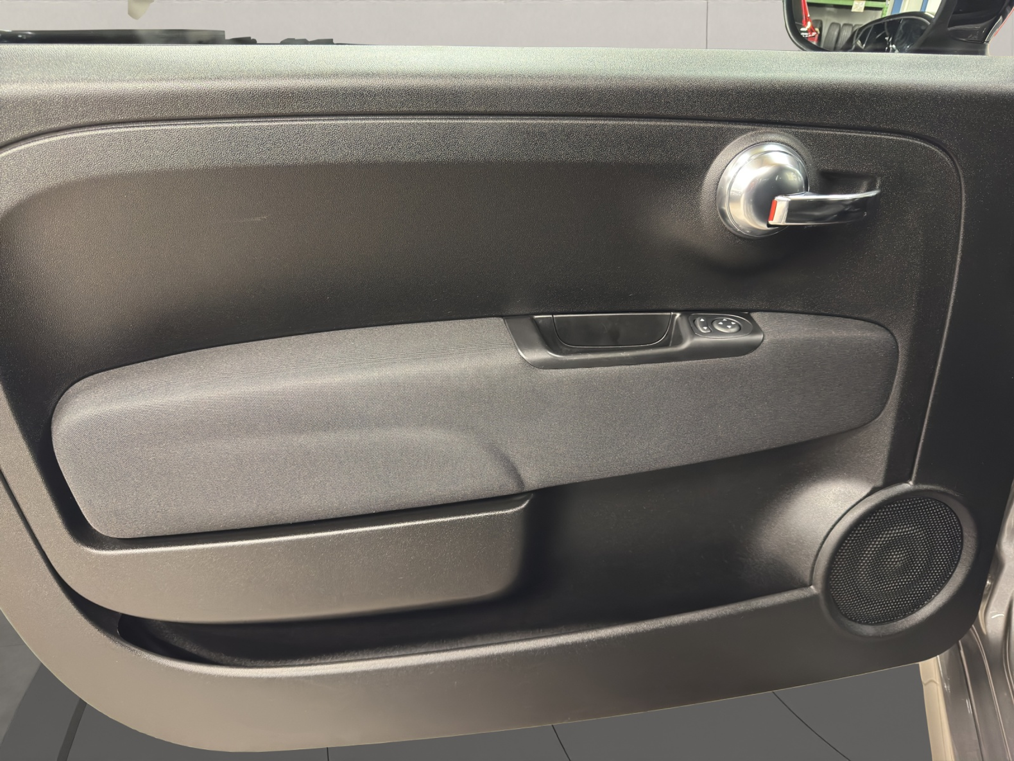 listing desktop thumbnail image 12