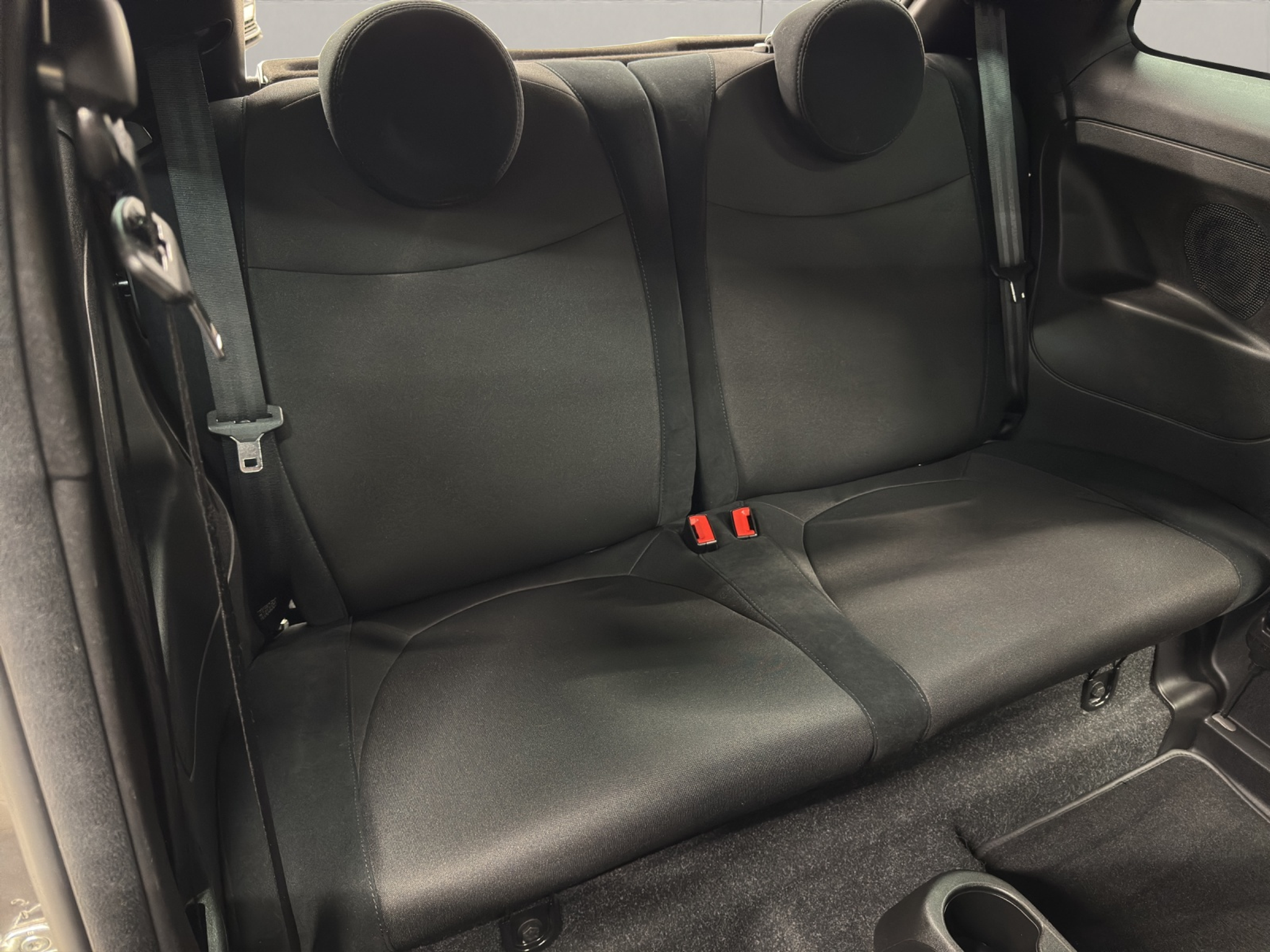 listing desktop thumbnail image 8