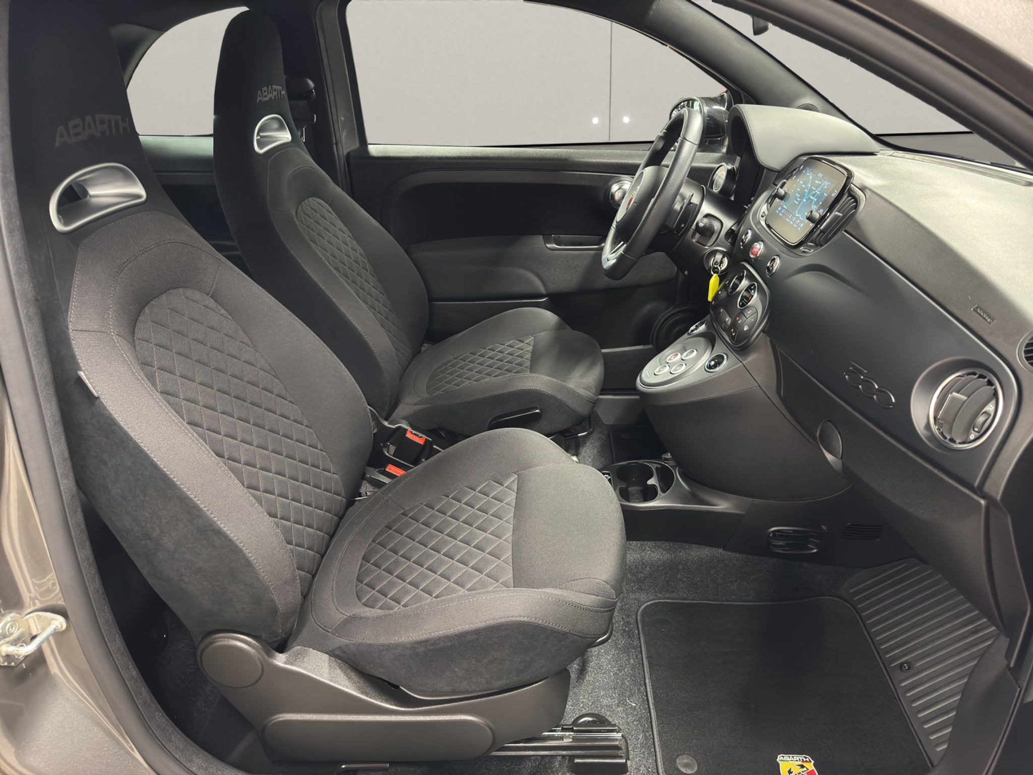 listing desktop thumbnail image 11